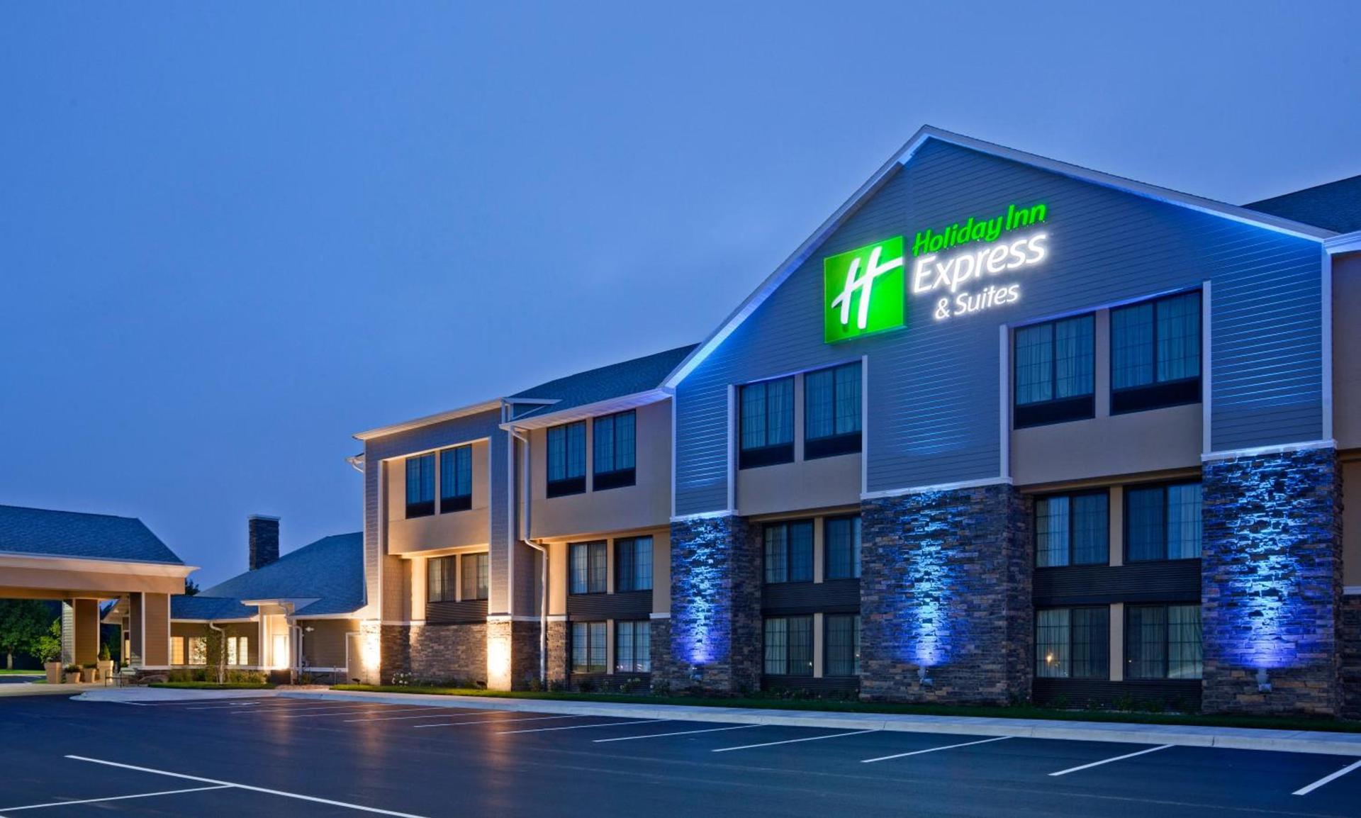Holiday Inn Express & Suites Willmar by IHG photo 20