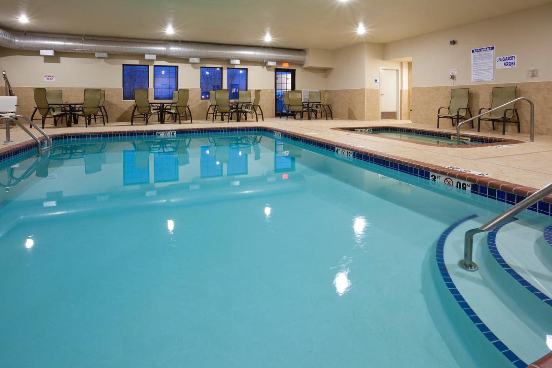 Holiday Inn Express & Suites Willmar by IHG photo 23