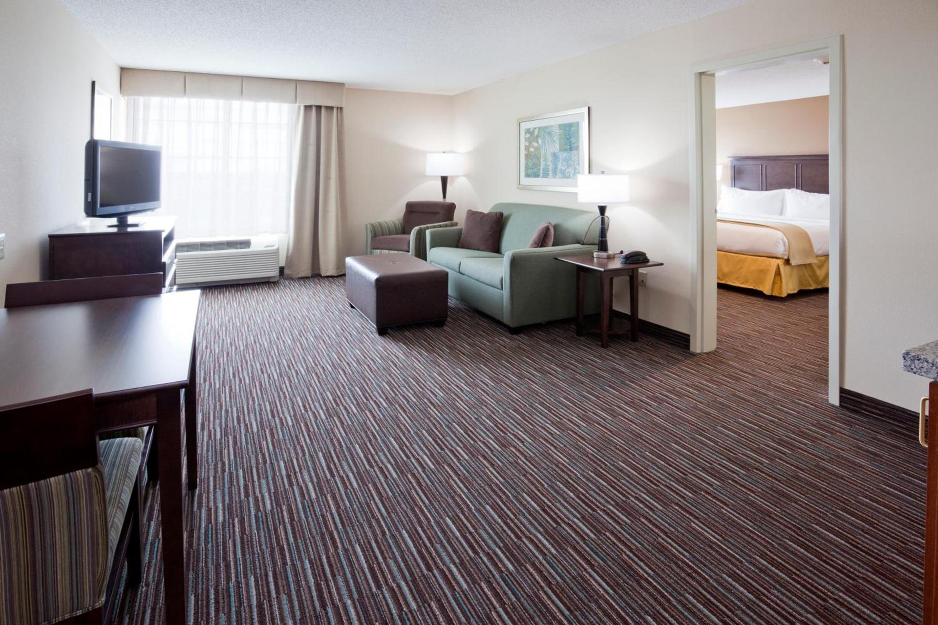 Holiday Inn Express & Suites Willmar by IHG photo 34
