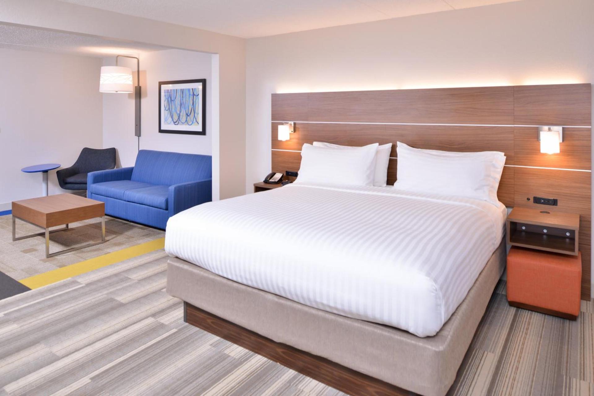 Holiday Inn Express & Suites Indianapolis Dtn-Conv Ctr Area by IHG photo 18