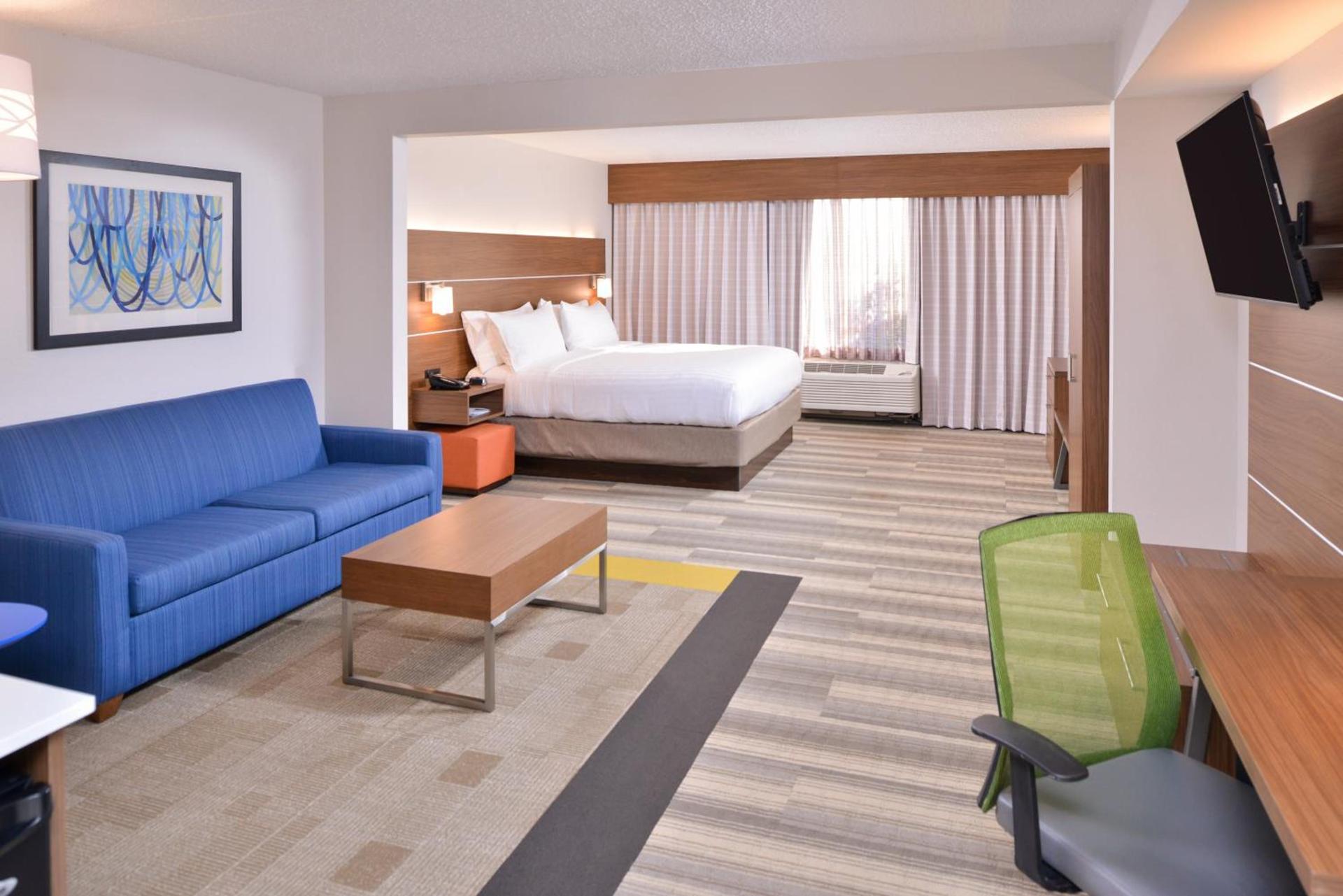 Holiday Inn Express & Suites Indianapolis Dtn-Conv Ctr Area by IHG photo 21