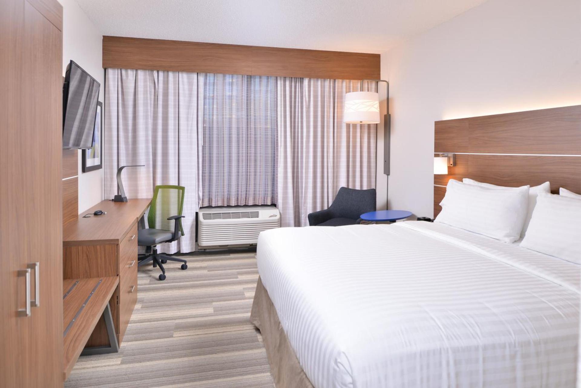Holiday Inn Express & Suites Indianapolis Dtn-Conv Ctr Area by IHG photo 30