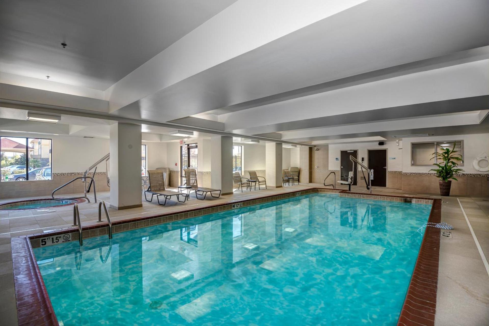 Holiday Inn Express Conway by IHG photo 9