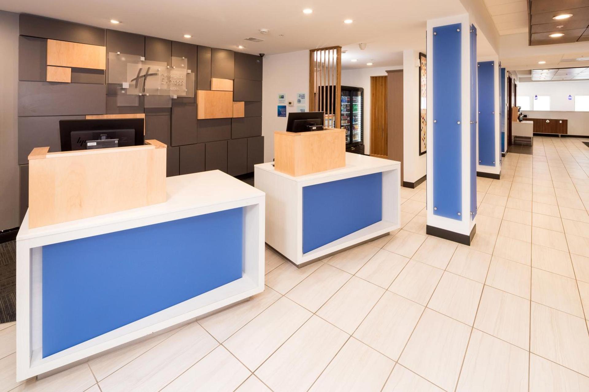 Holiday Inn Express Hotel & Suites Grand Blanc by IHG photo 9