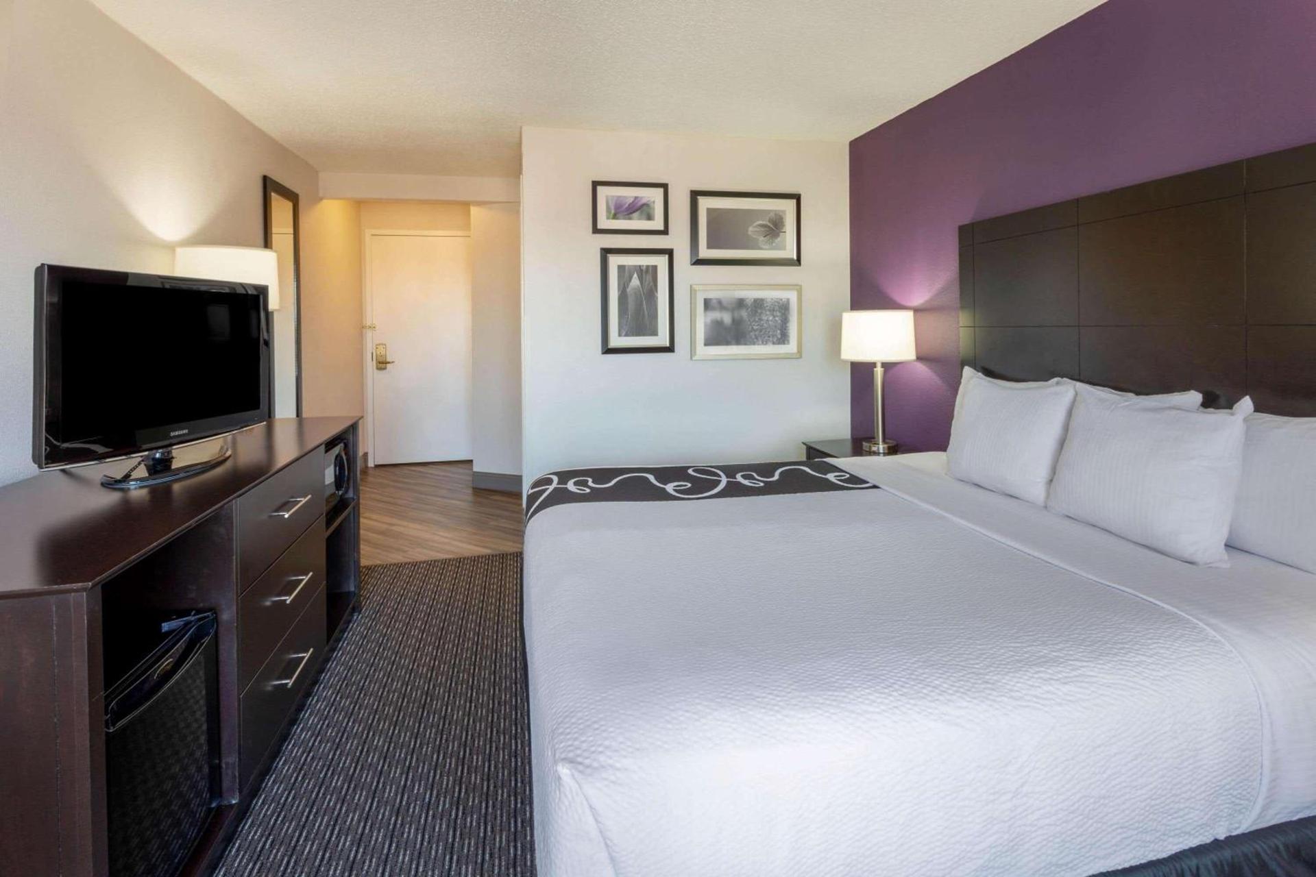 Bloom Hotel photo 32