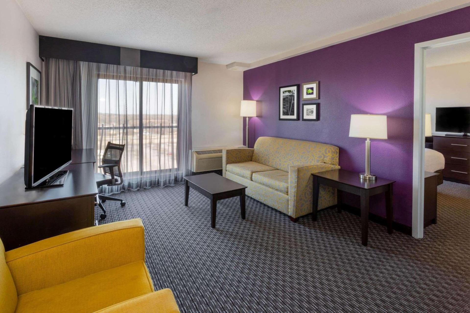 Bloom Hotel photo 39