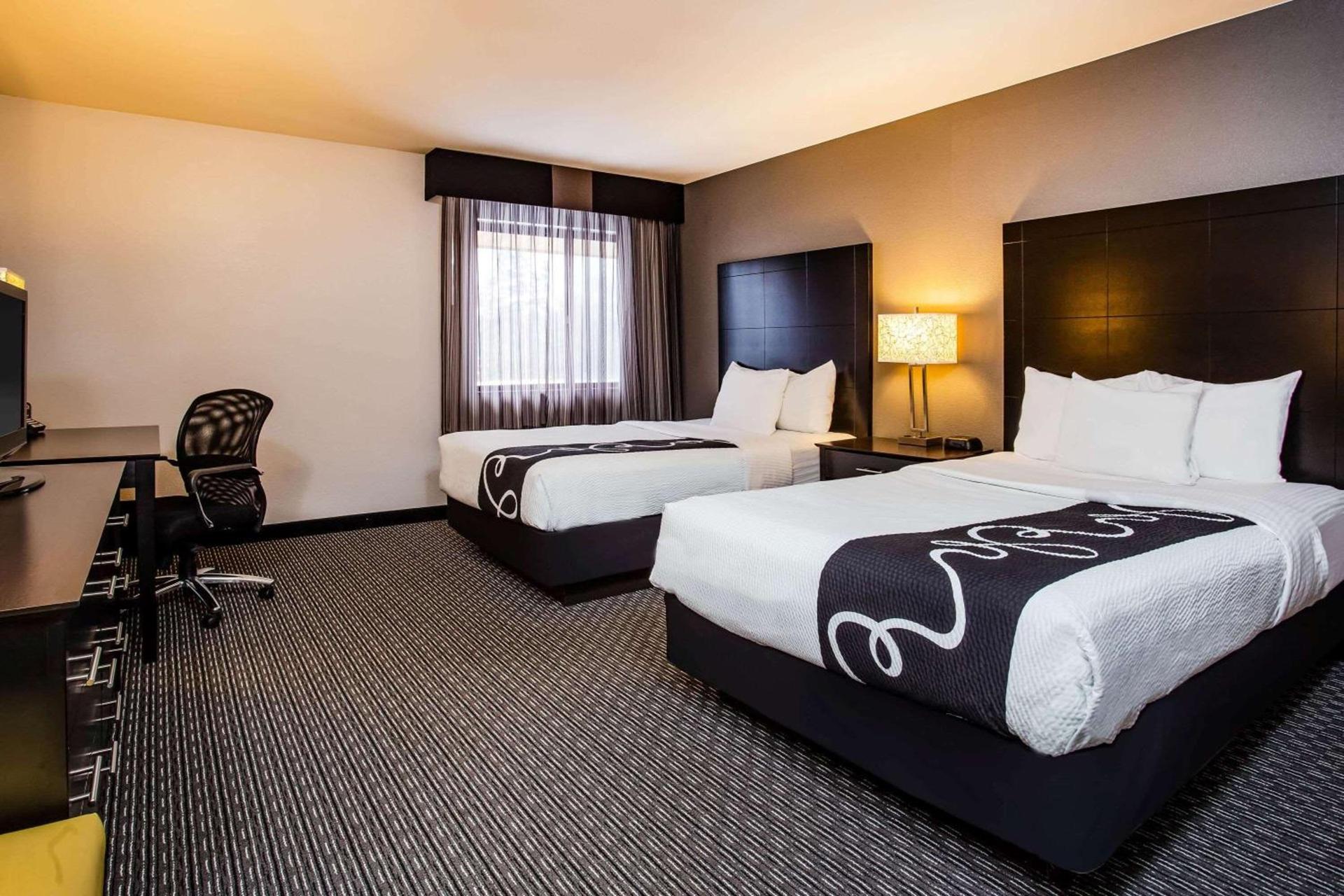La Quinta Inn by Wyndham Oshkosh photo 14