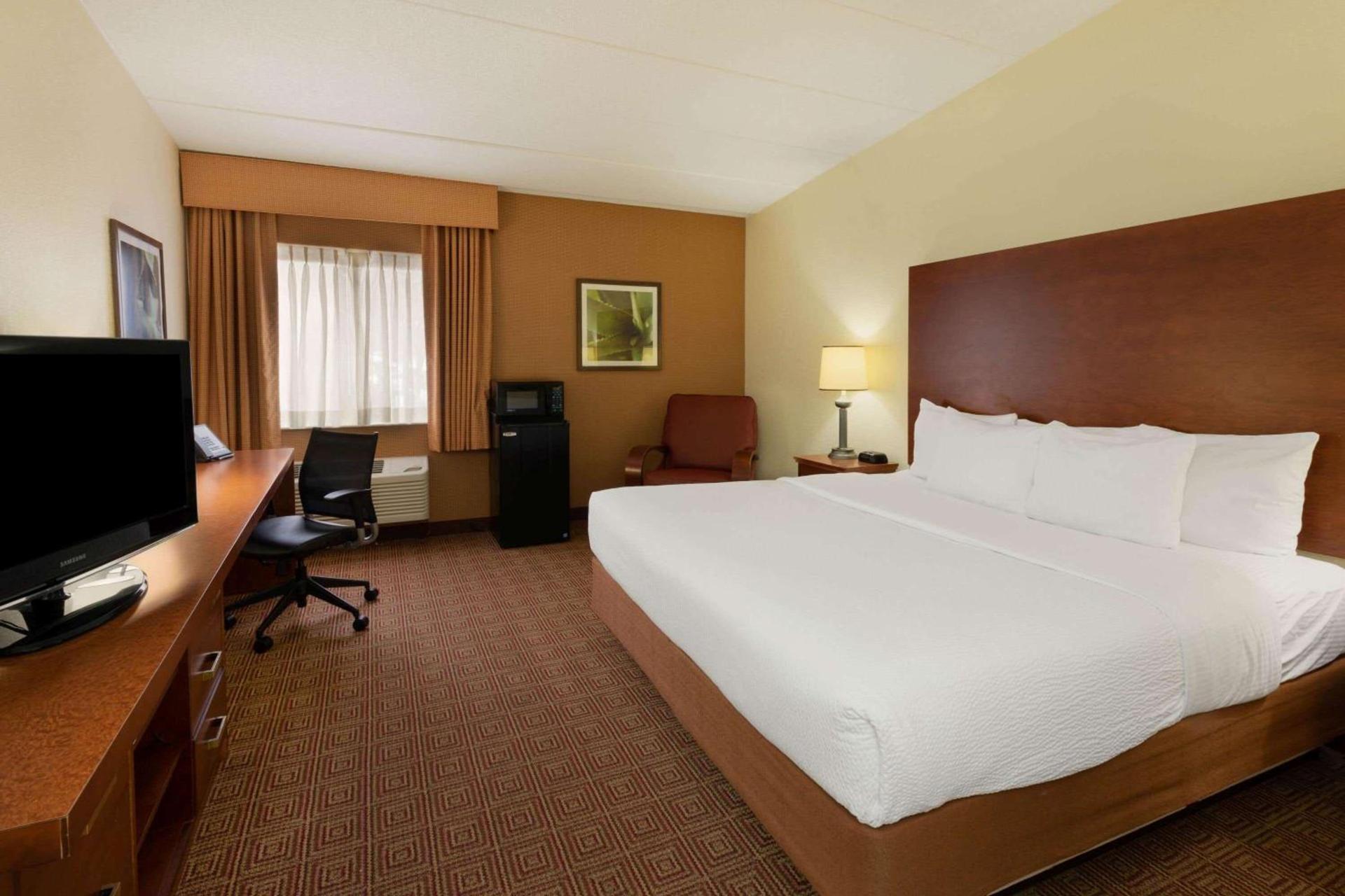 La Quinta Inn by Wyndham Minneapolis Airport Bloomington photo 22