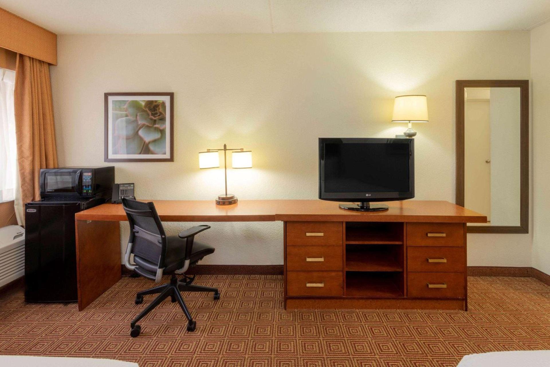 La Quinta Inn by Wyndham Minneapolis Airport Bloomington photo 26
