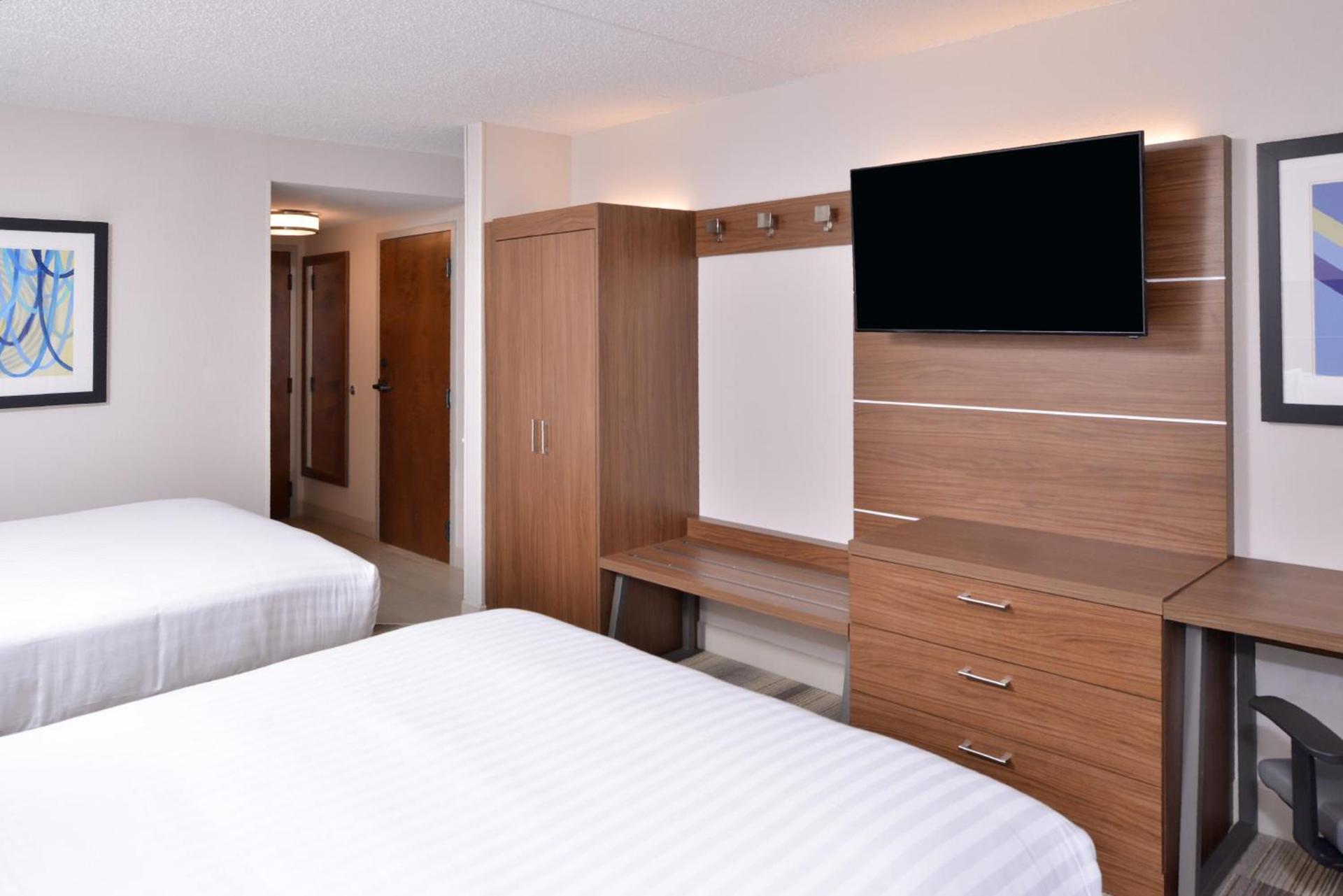Holiday Inn Express & Suites Indianapolis Dtn-Conv Ctr Area by IHG photo 19