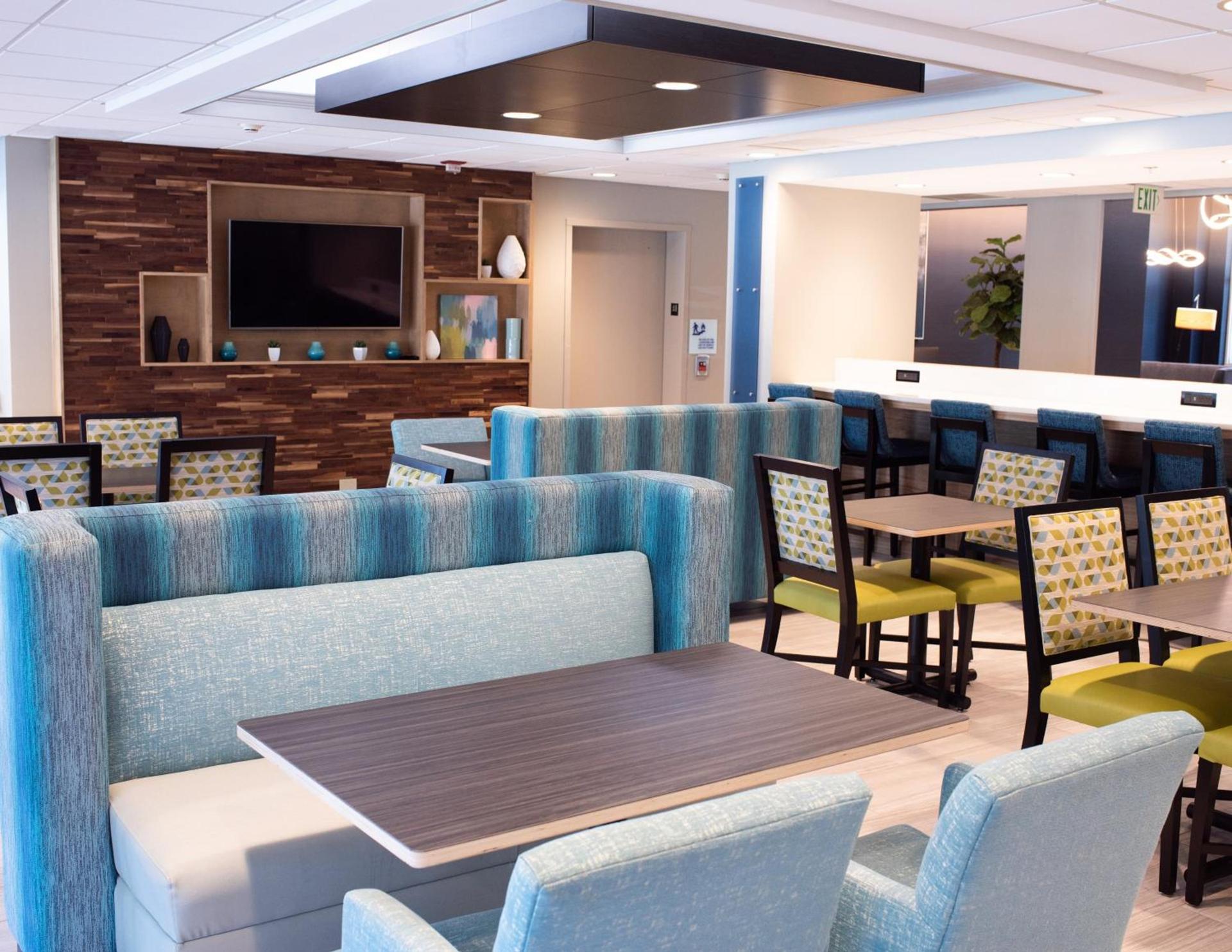 Holiday Inn Express Hotel & Suites Conover - Hickory Area by IHG photo 3