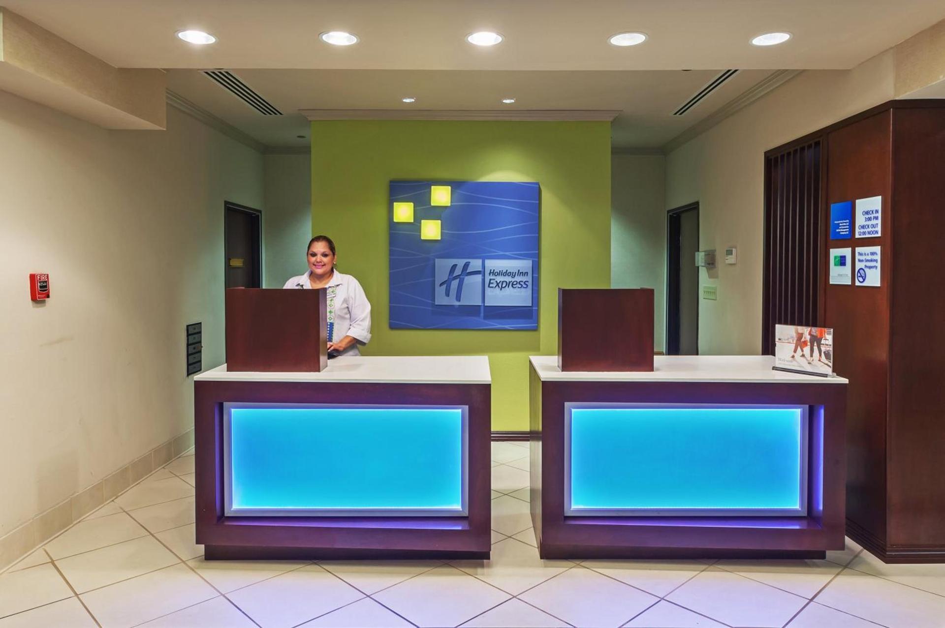 Holiday Inn Express Hotel & Suites Eagle Pass by IHG photo 6
