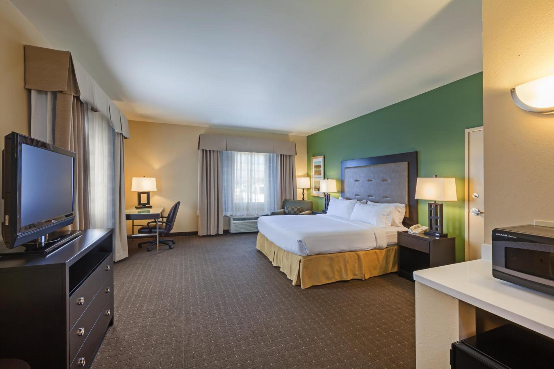 Holiday Inn Express Hotel & Suites Eagle Pass by IHG photo 18