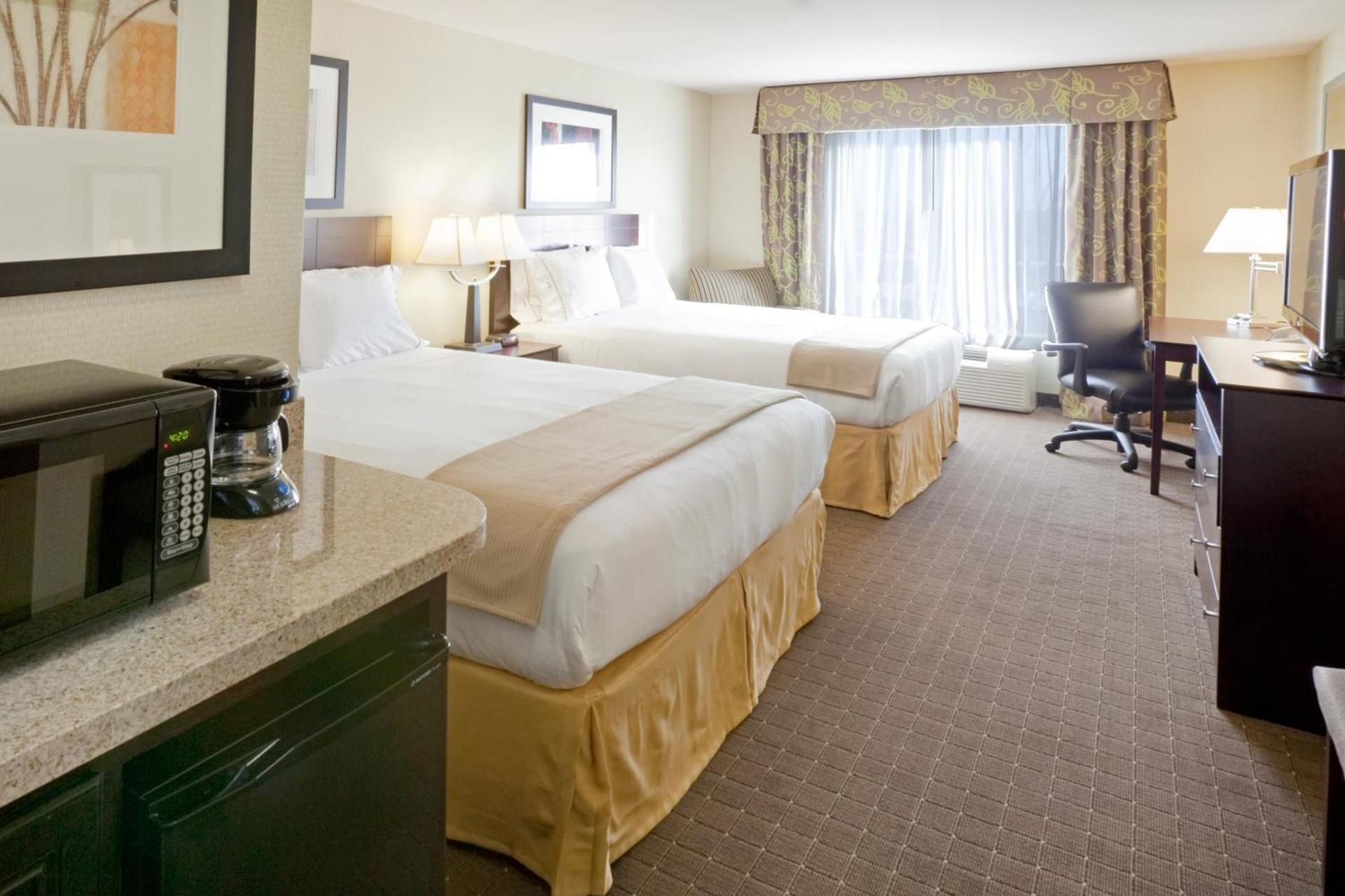 Holiday Inn Express Hotel & Suites Eagle Pass by IHG photo 17