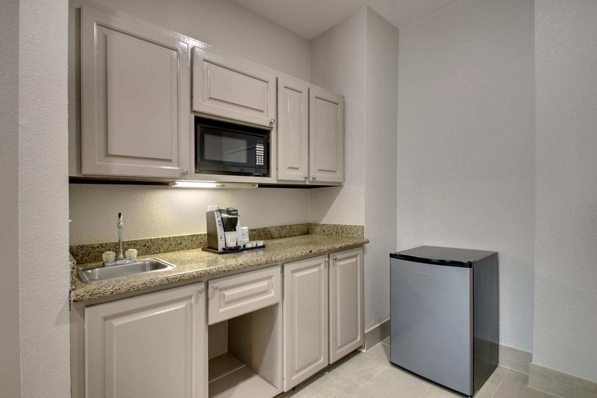 Holiday Inn Express & Suites Laurel by IHG photo 25
