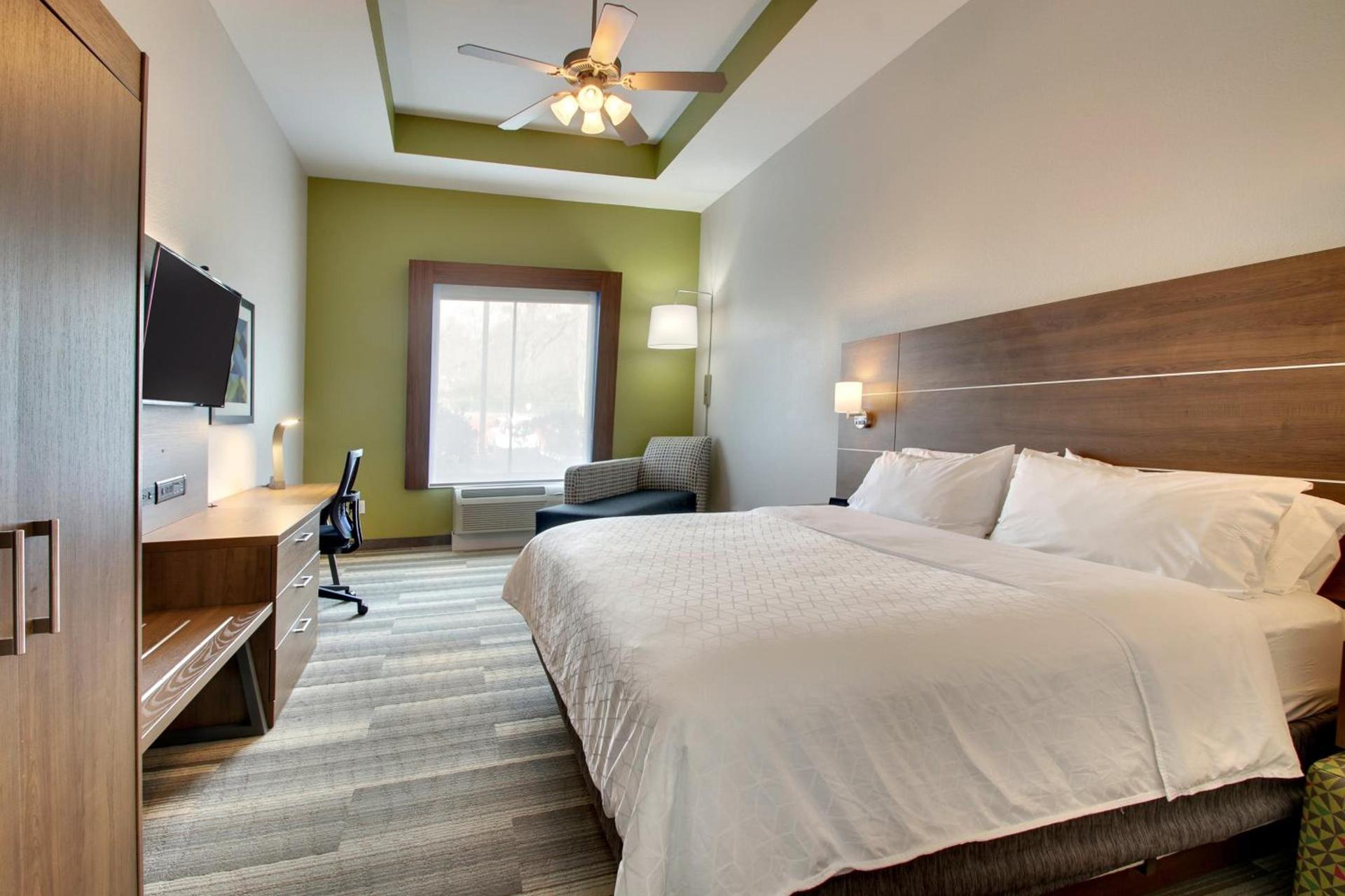 Holiday Inn Express & Suites Laurel by IHG photo 33