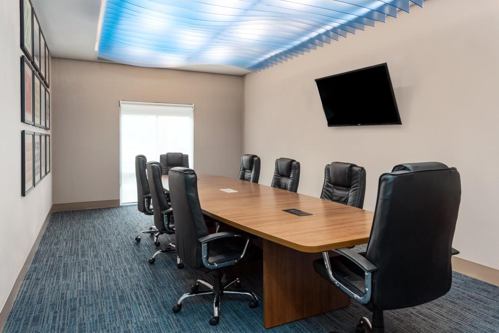 Holiday Inn Express & Suites St. Louis - Chesterfield by IHG photo 12
