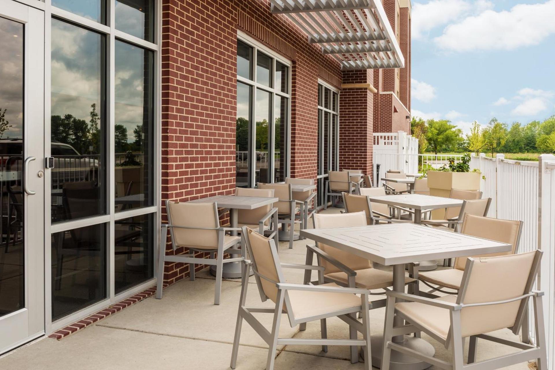 Holiday Inn Express & Suites St. Louis - Chesterfield by IHG photo 14