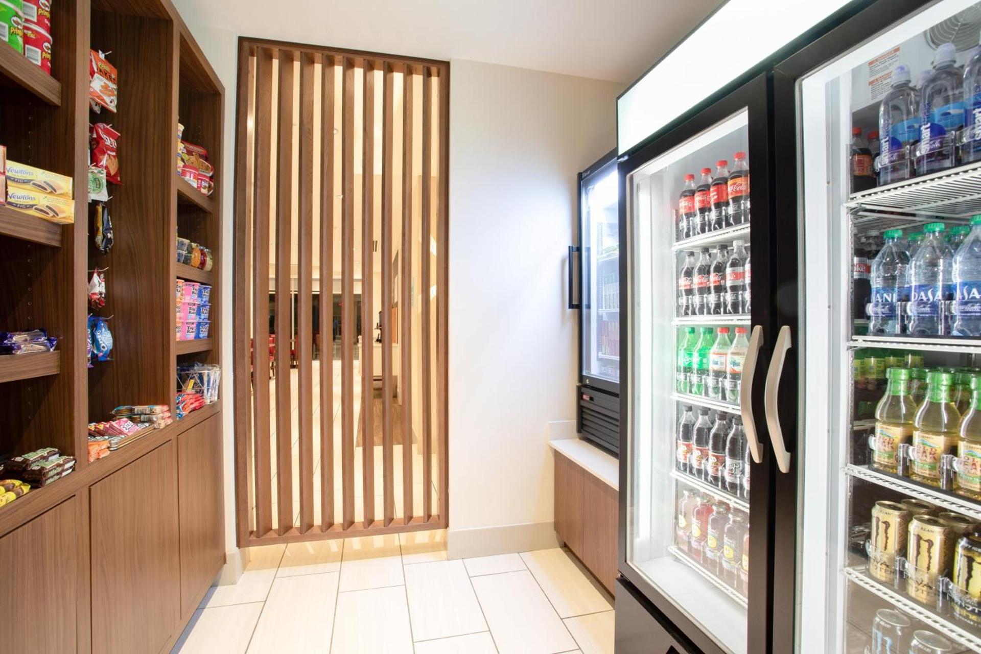 Holiday Inn Express & Suites - Sterling by IHG photo 3