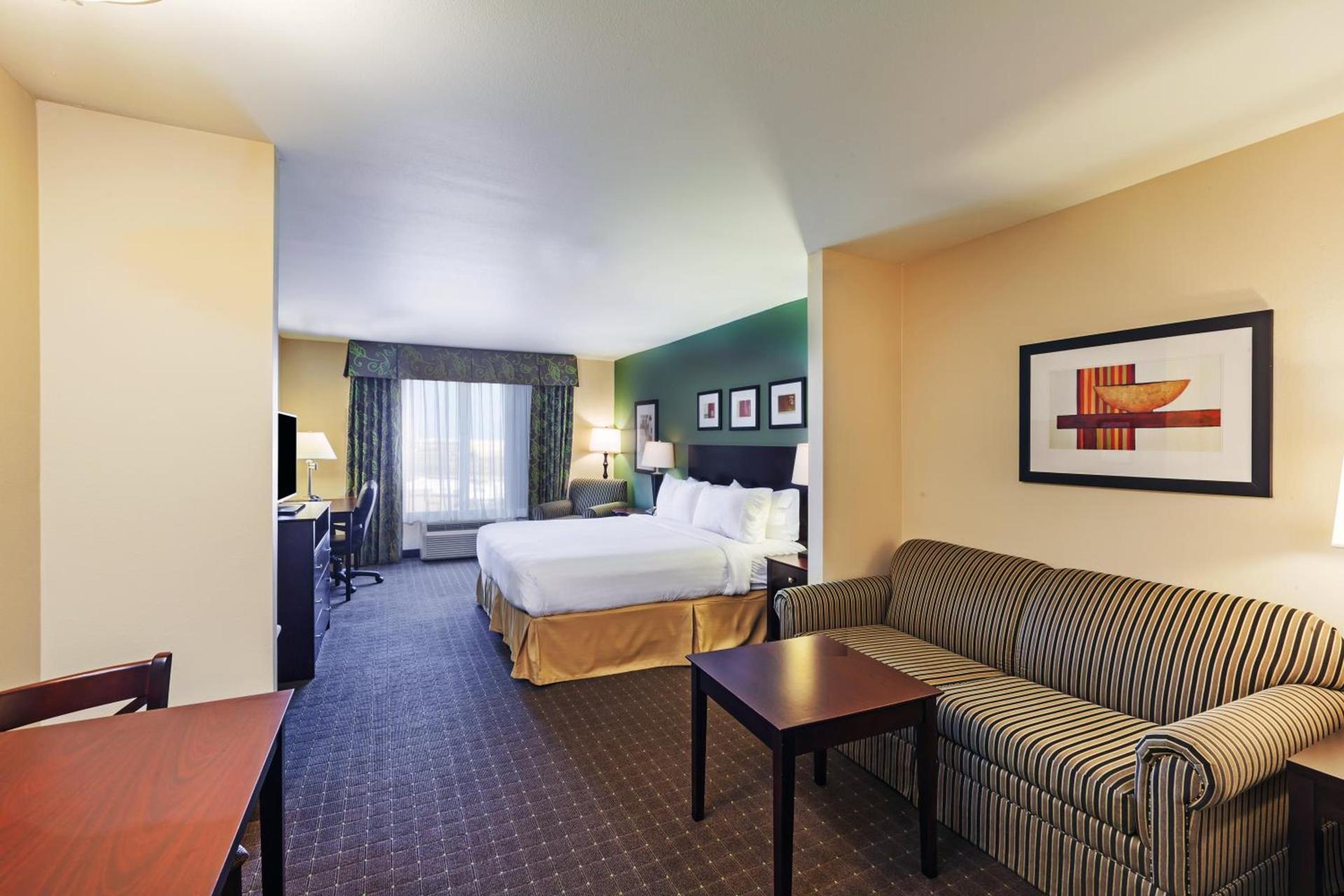 Holiday Inn Express Hotel & Suites Eagle Pass by IHG photo 20