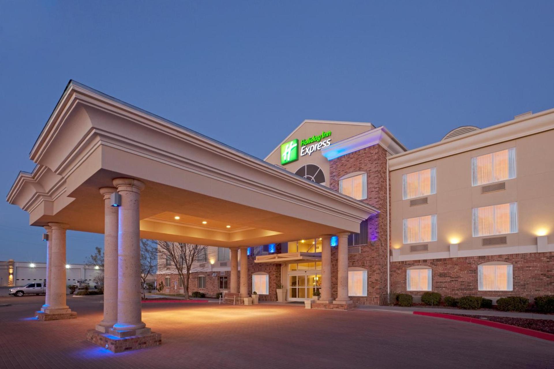 Holiday Inn Express Hotel & Suites Eagle Pass by IHG photo 30