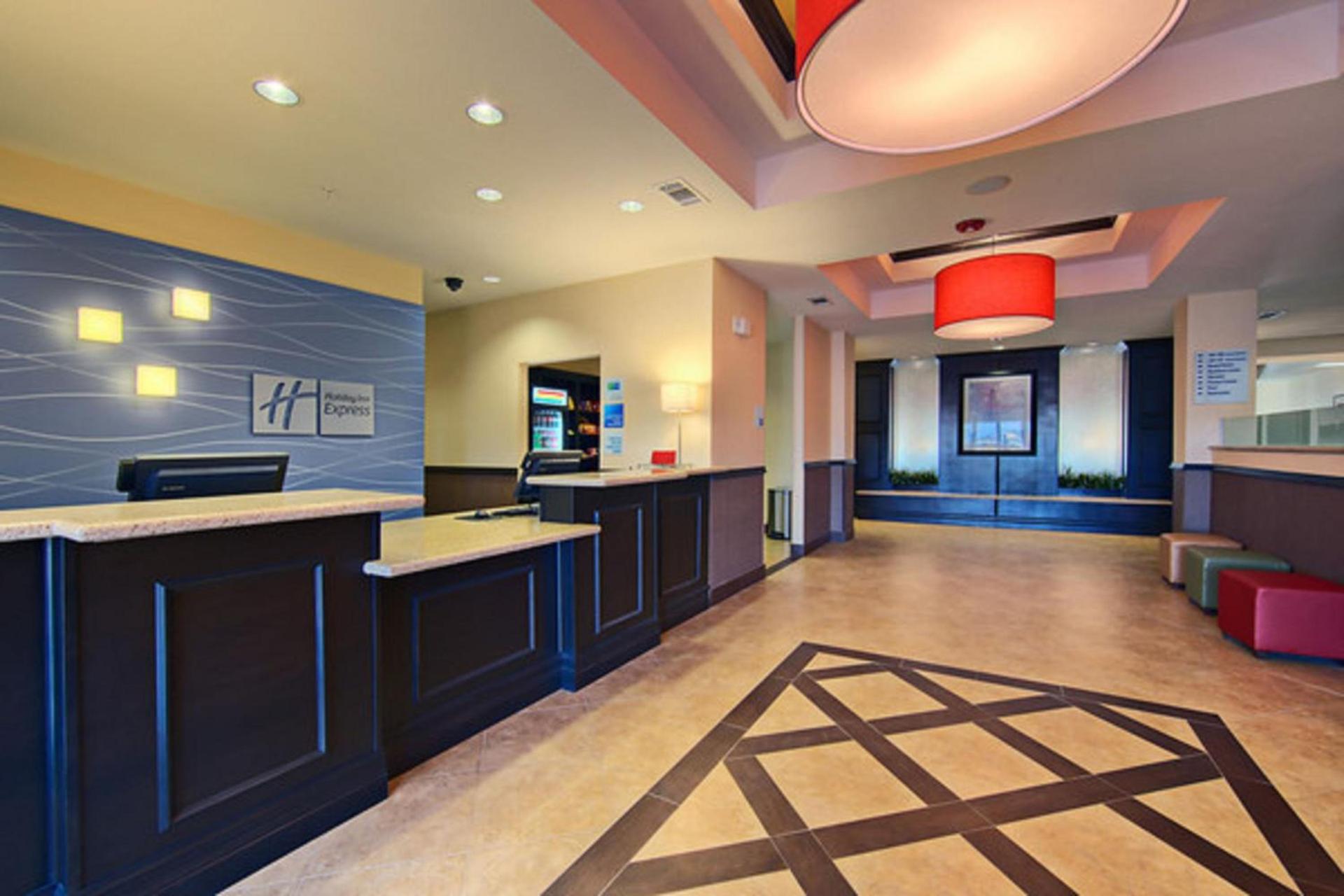Holiday Inn Express & Suites Cotulla by IHG photo 16