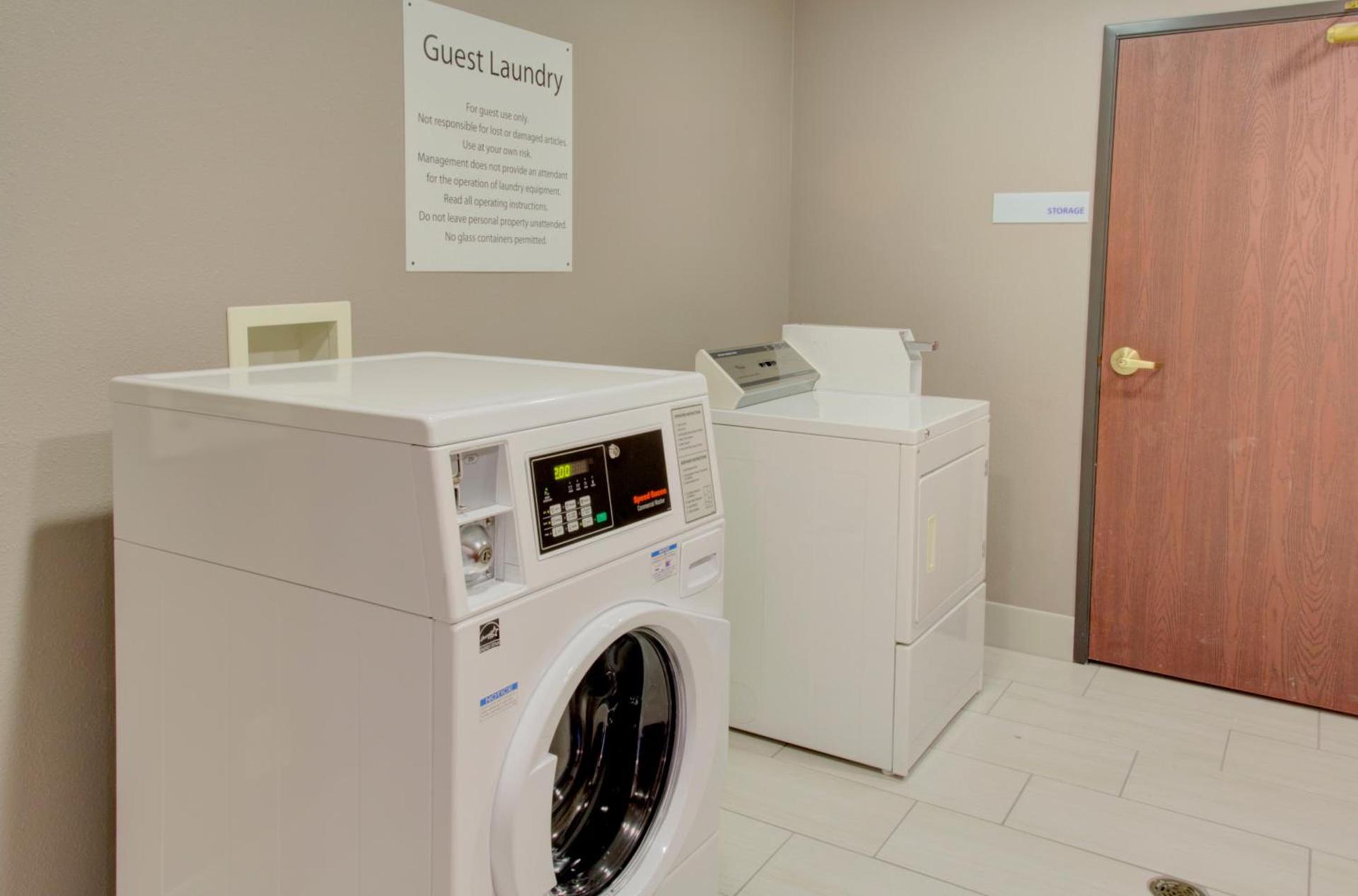 Holiday Inn Express & Suites Le Mars by IHG photo 6