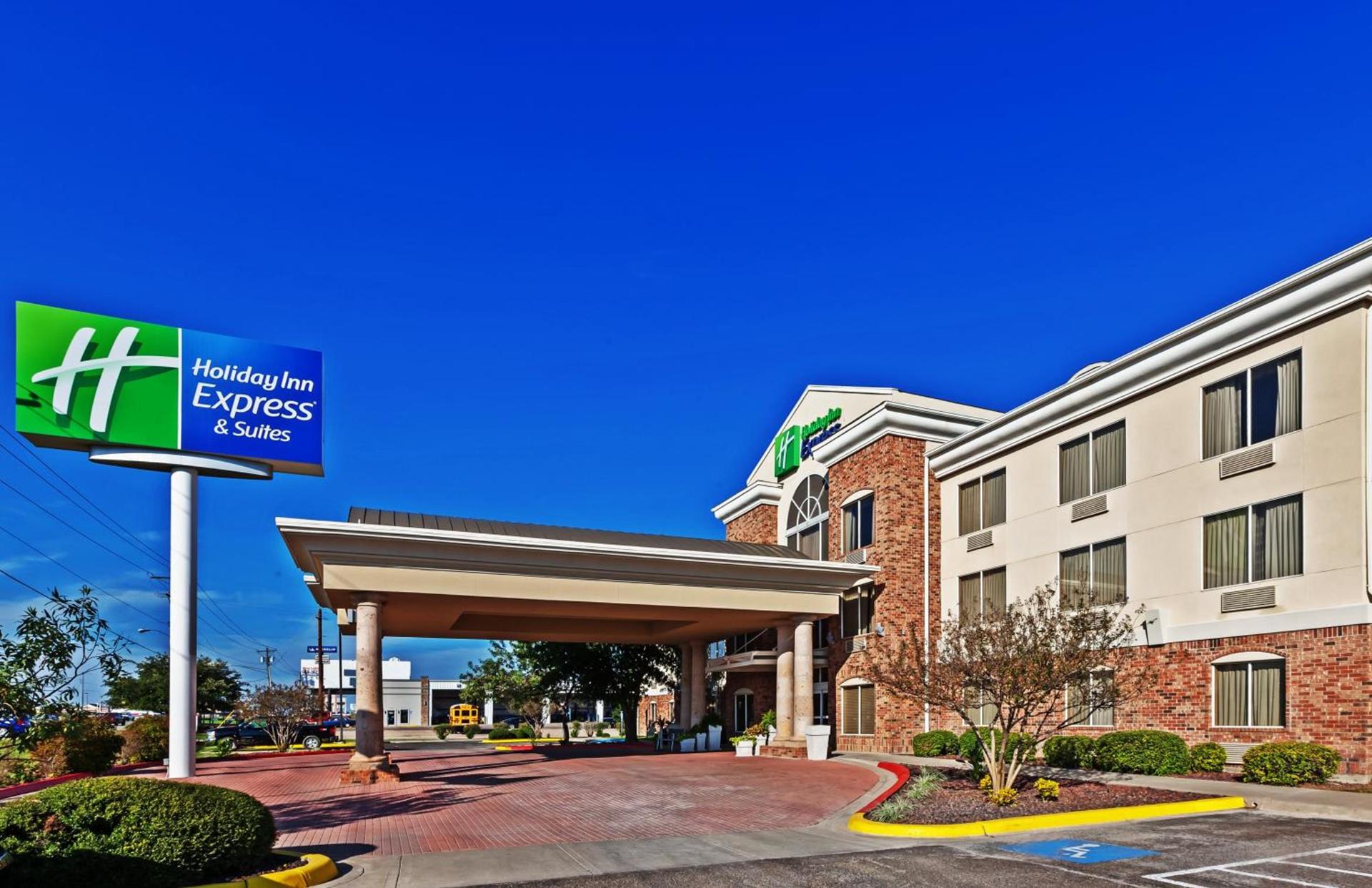 Holiday Inn Express Hotel & Suites Eagle Pass by IHG photo 35