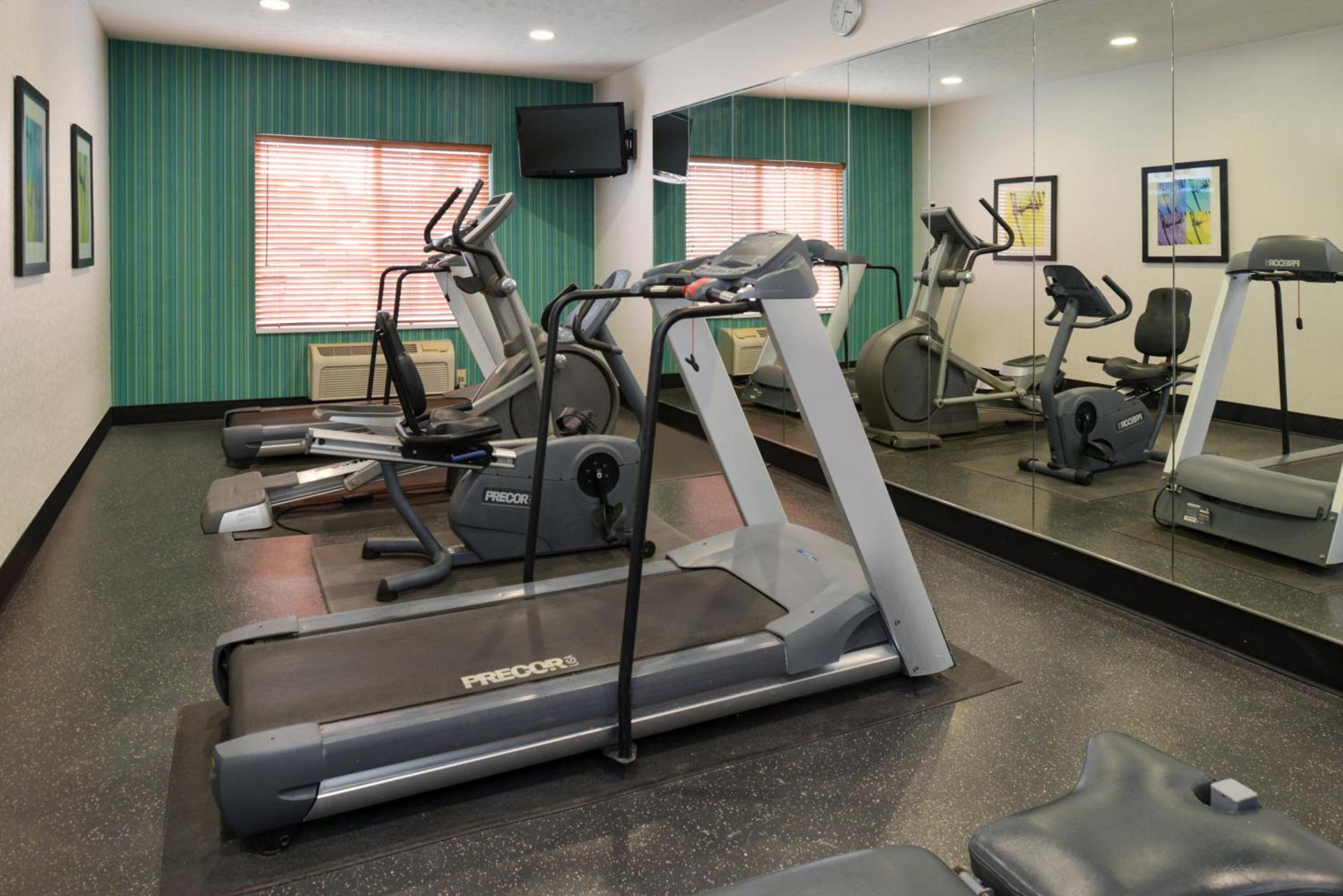 Holiday Inn Express Hotel & Suites Omaha West by IHG photo 13