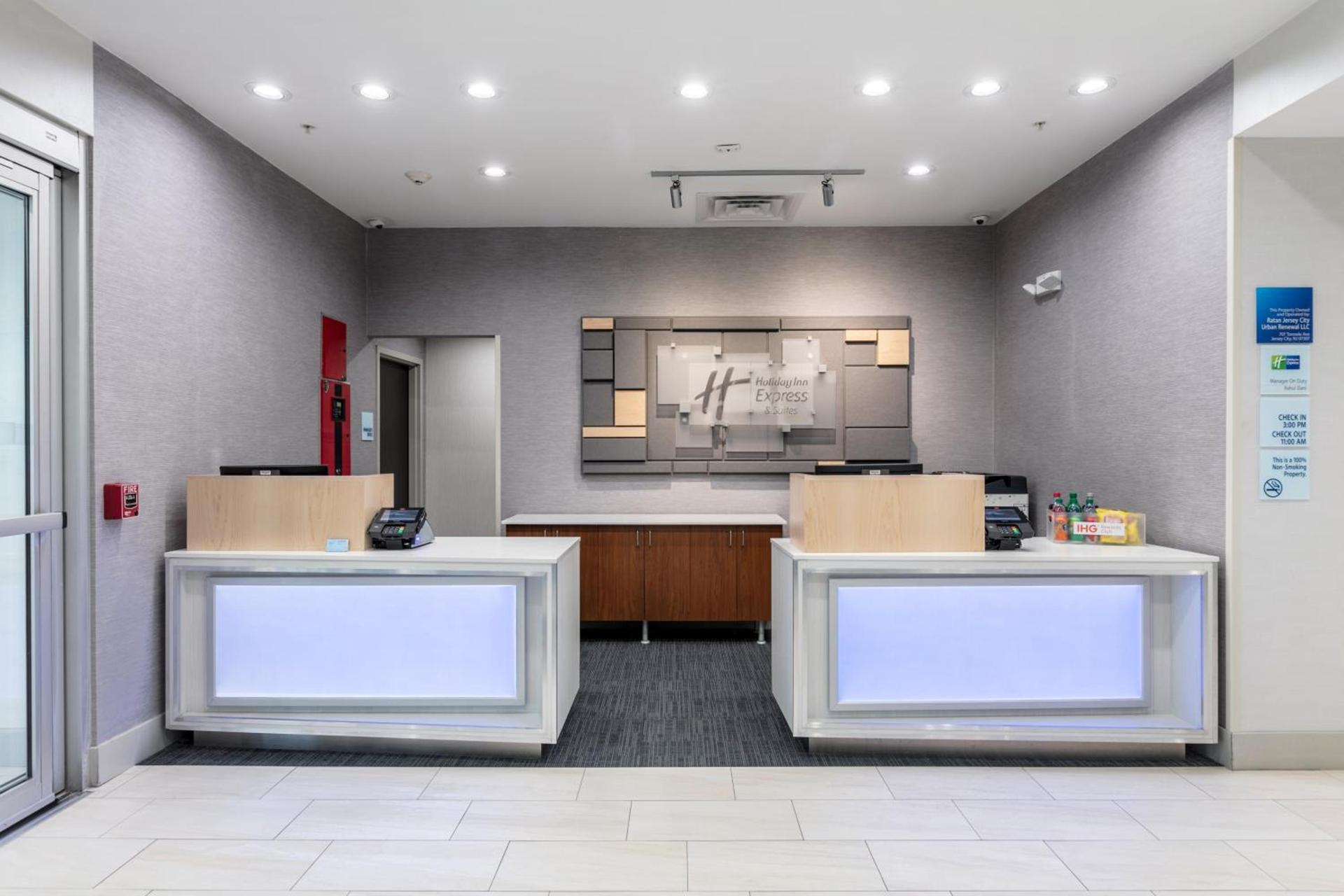 Holiday Inn Express & Suites Jersey City North - Hoboken by IHG photo 10