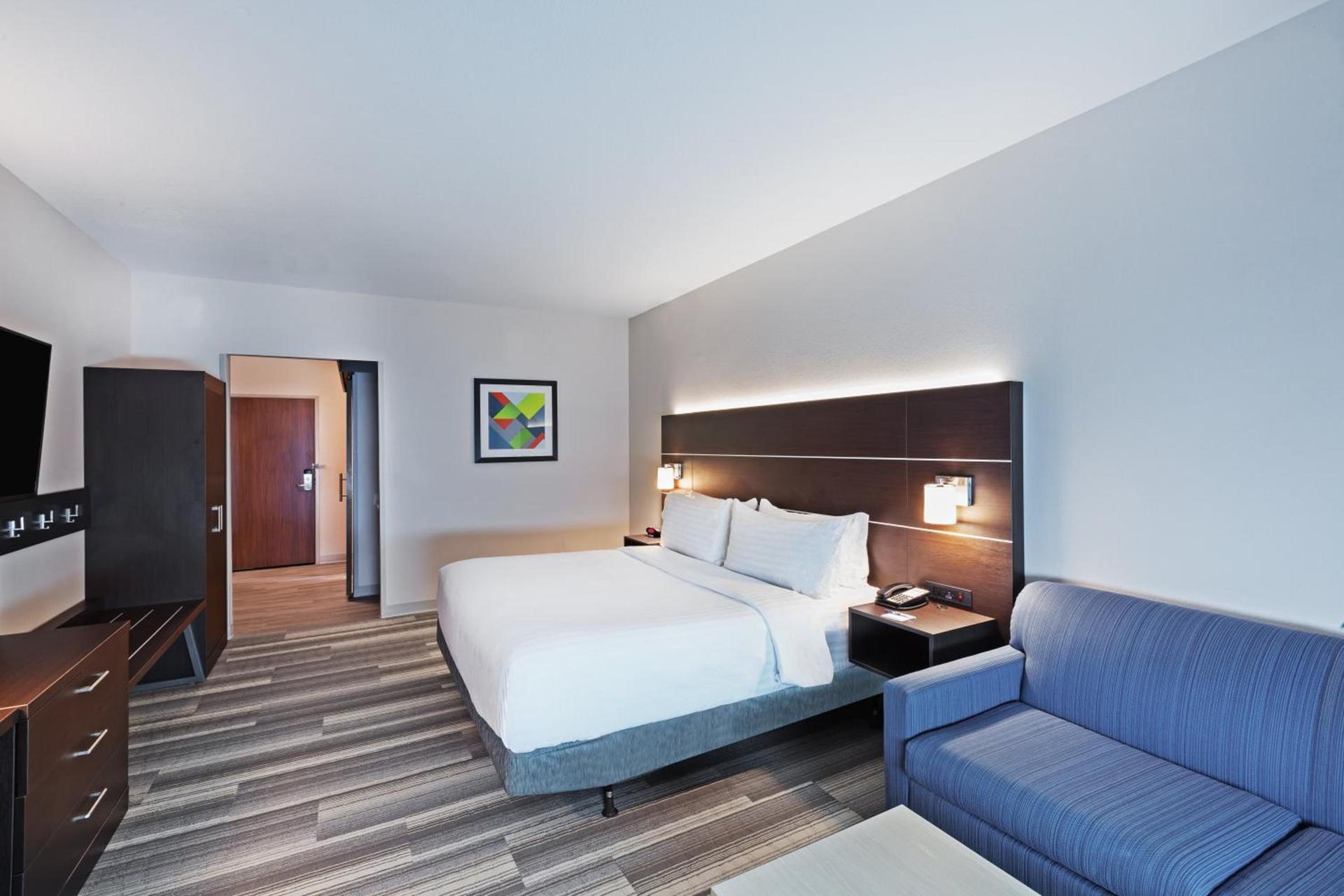 Holiday Inn Express & Suites - Coffeyville by IHG photo 47