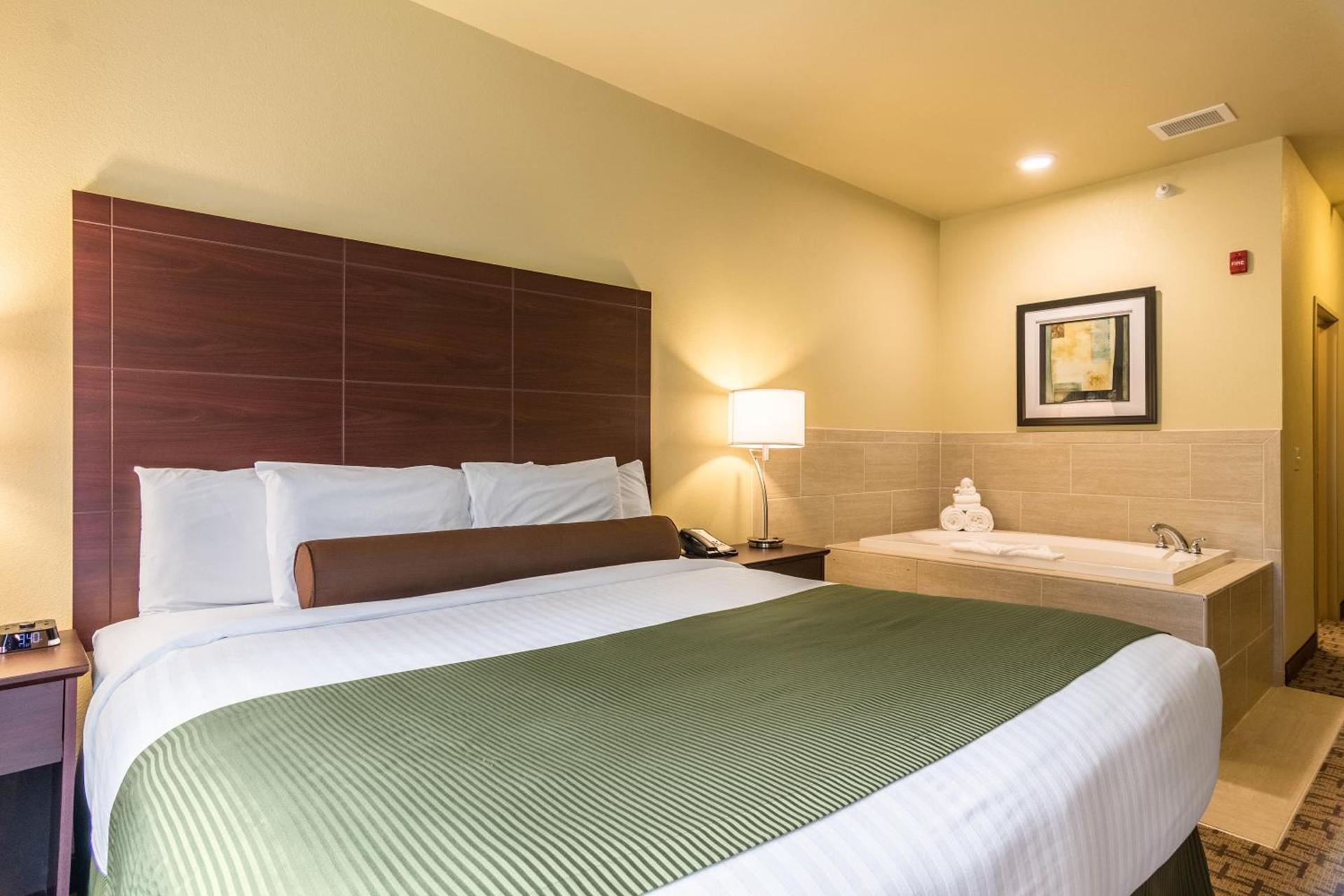 Cobblestone Hotel & Suites - Harborcreek photo 18