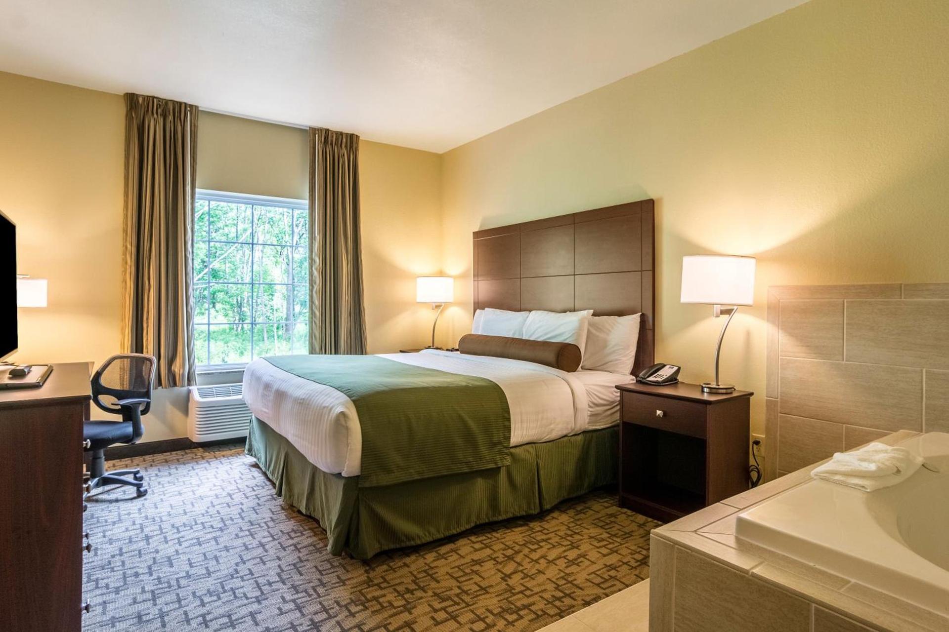 Cobblestone Hotel & Suites - Harborcreek photo 19