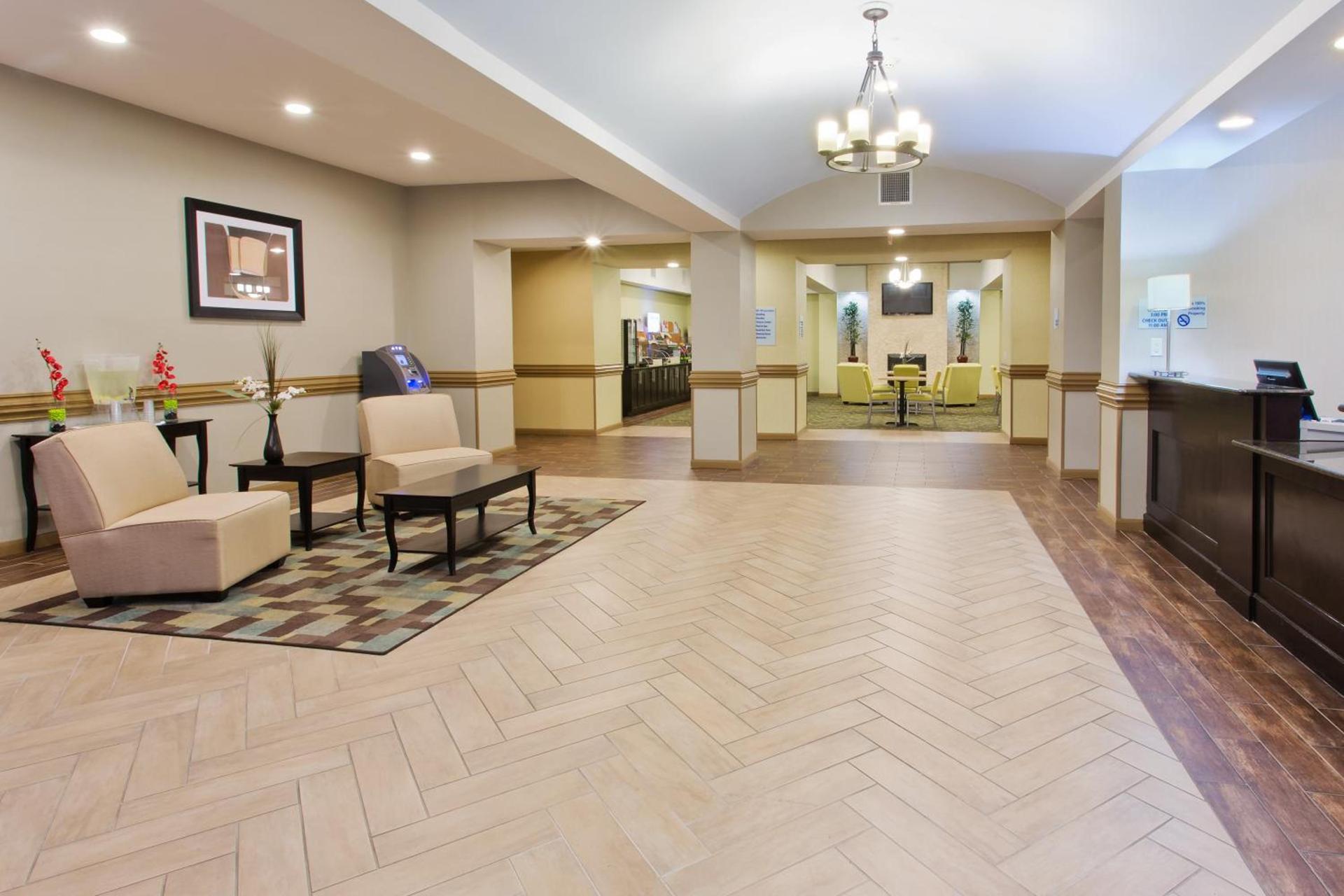 Holiday Inn Express Hotel & Suites Alvarado by IHG photo 12