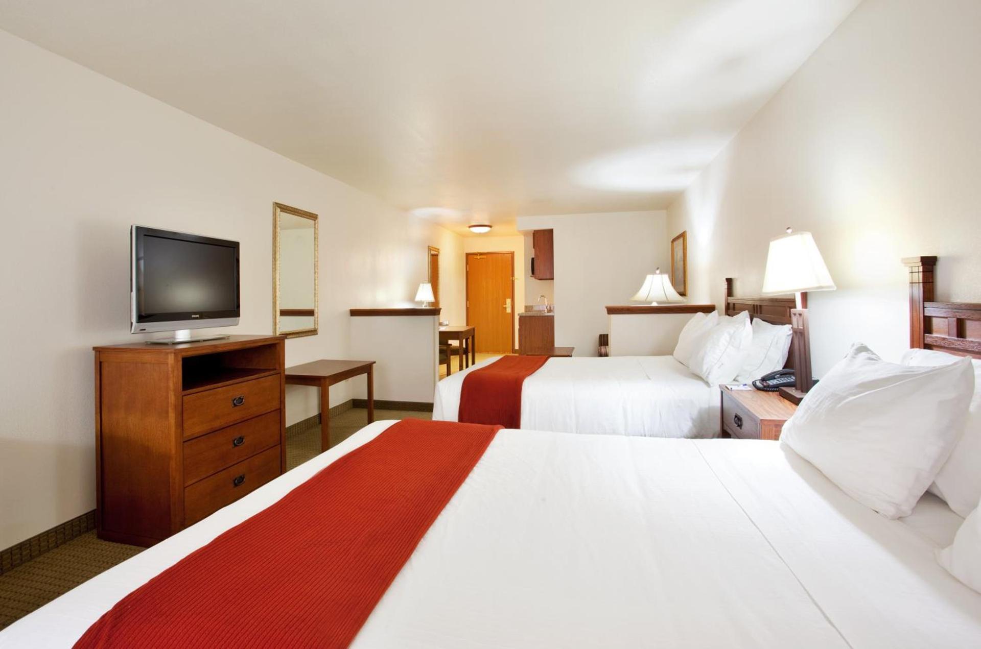 Holiday Inn Express Hotel & Suites Mattoon by IHG photo 19