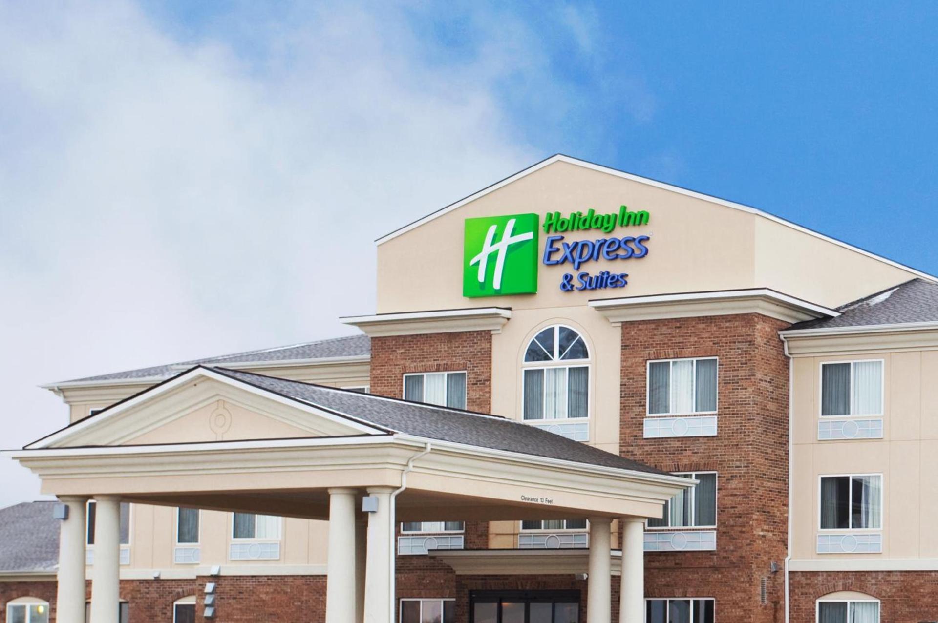 Holiday Inn Express Hotel & Suites Mattoon by IHG photo 32