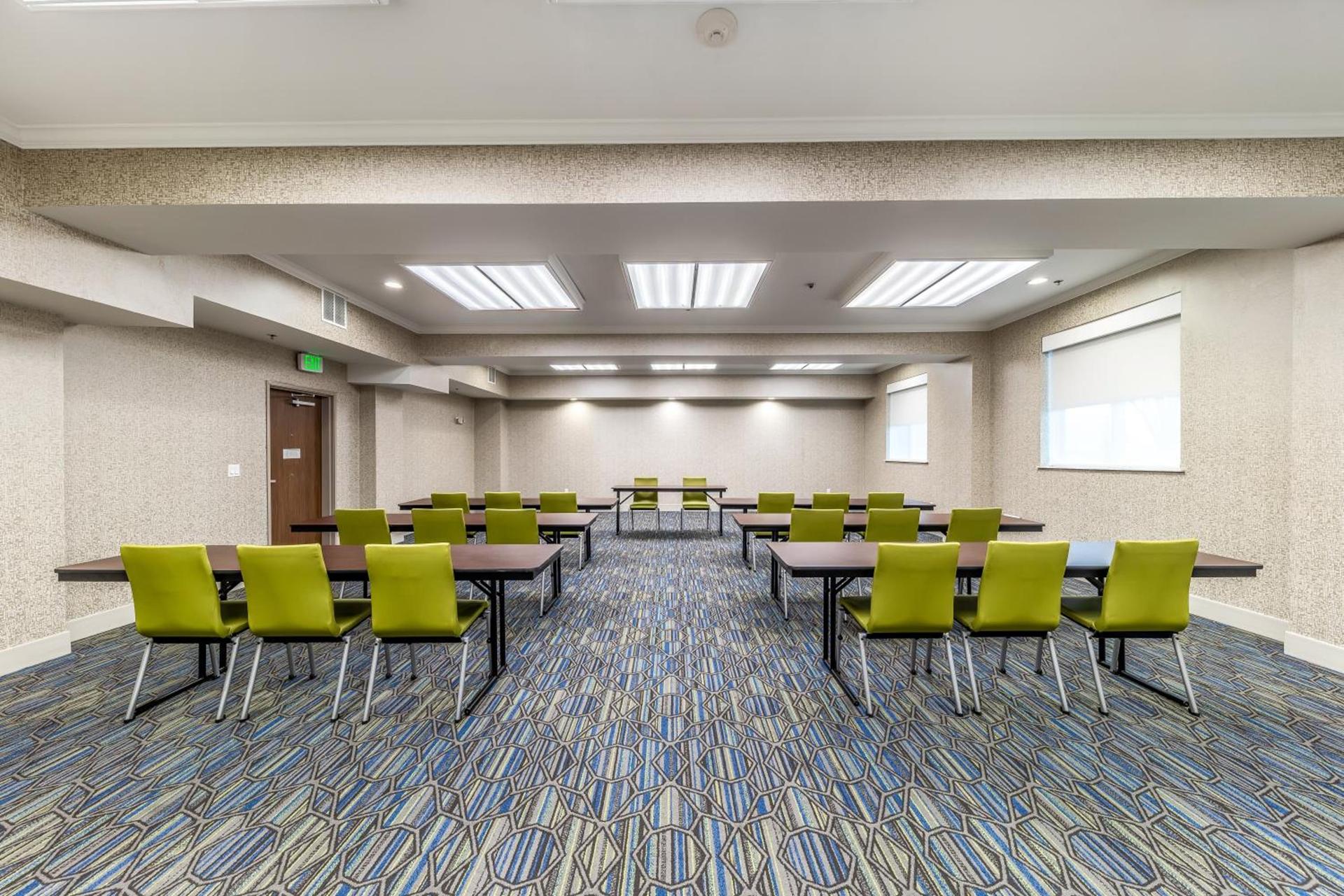 Holiday Inn Express & Suites Fort Worth - Fossil Creek by IHG photo 14