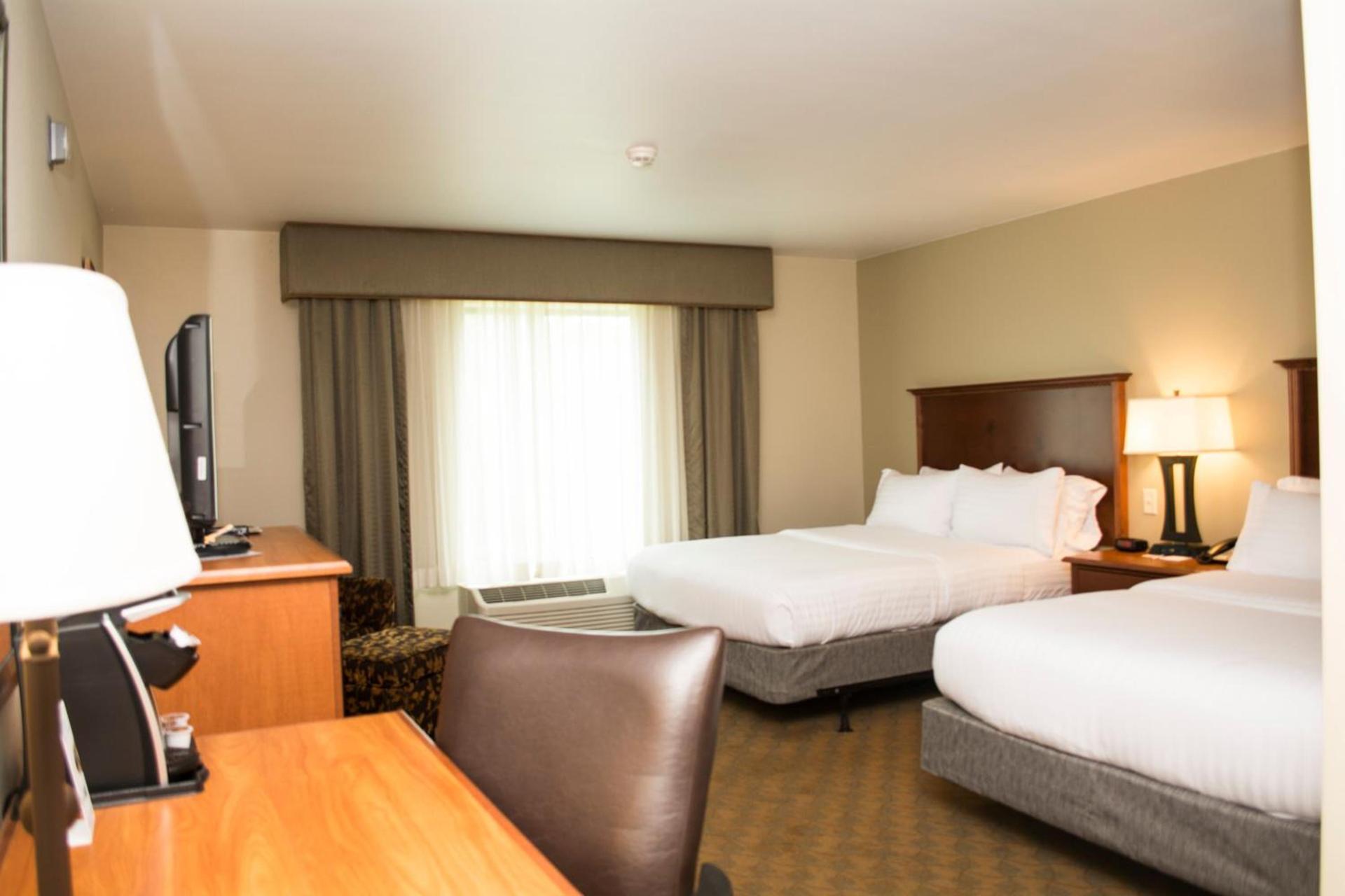 Holiday Inn Express & Suites - Mason City by IHG photo 31