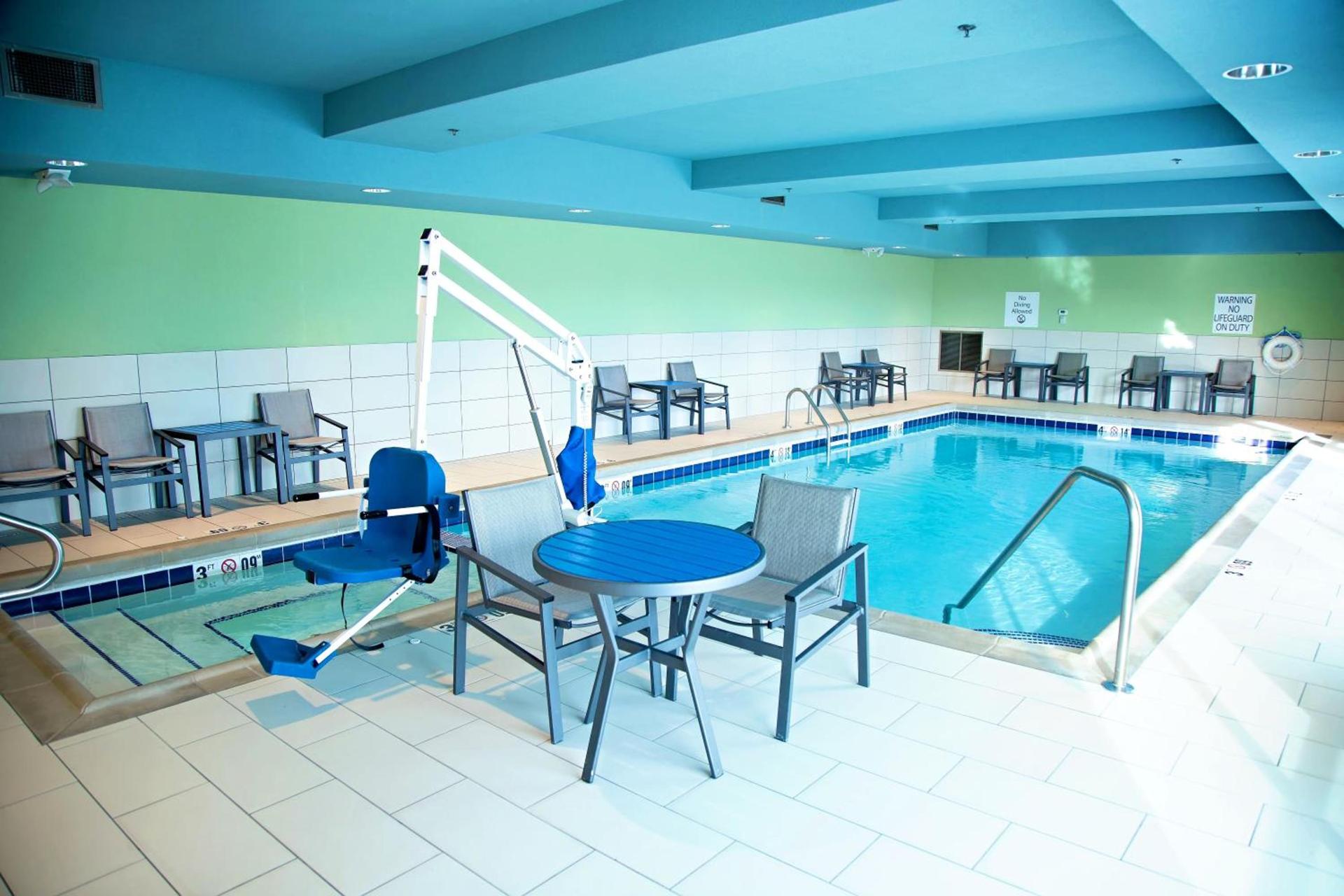 Holiday Inn Express & Suites Great Bend by IHG photo 17