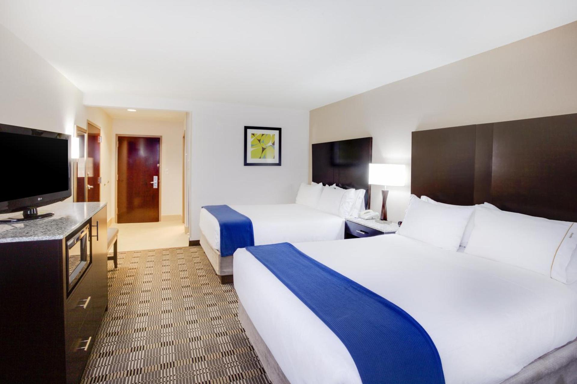 Holiday Inn Express Hotel & Suites Mebane by IHG photo 45