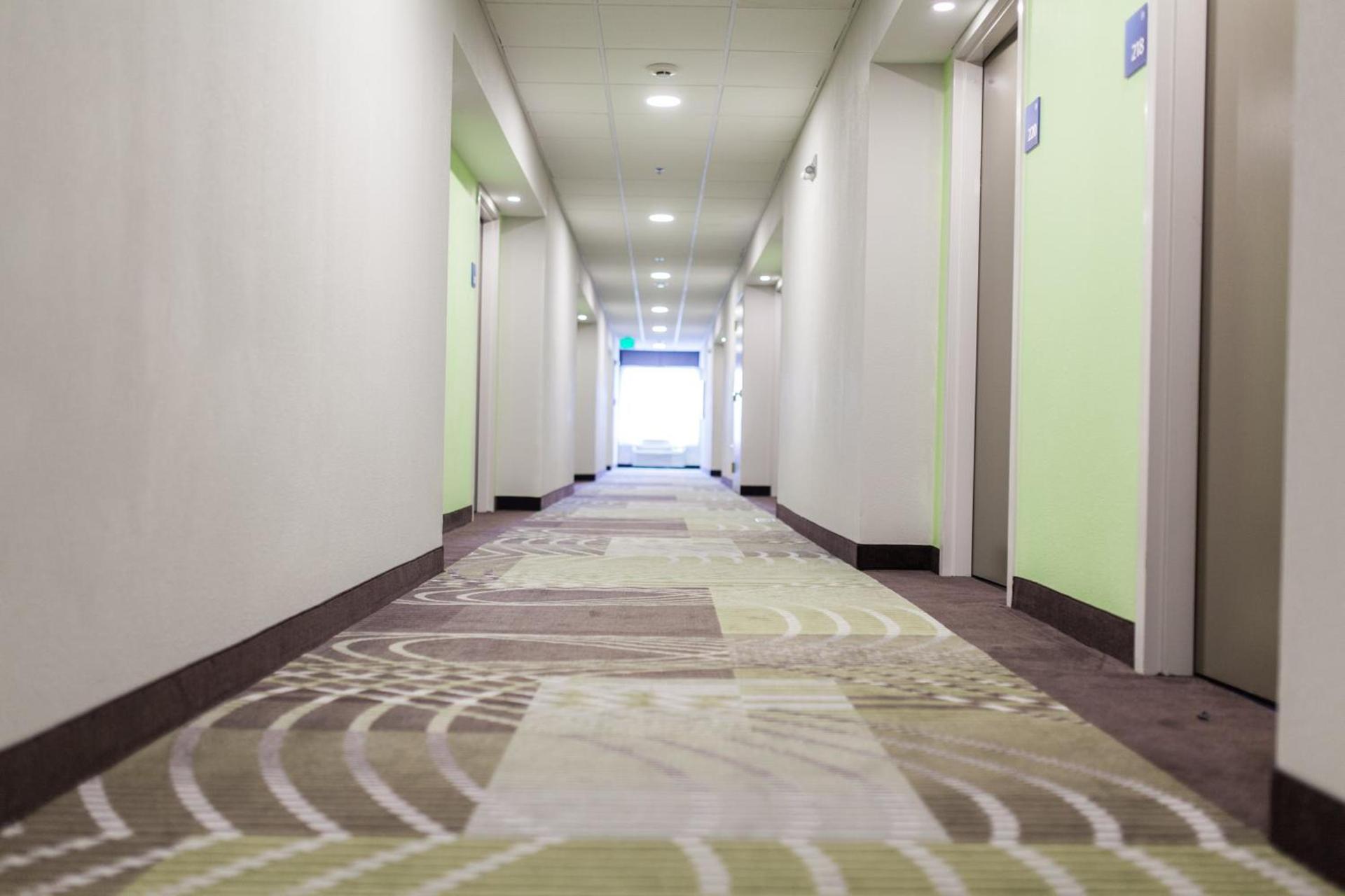 Holiday Inn Express & Suites Sweetwater by IHG photo 15