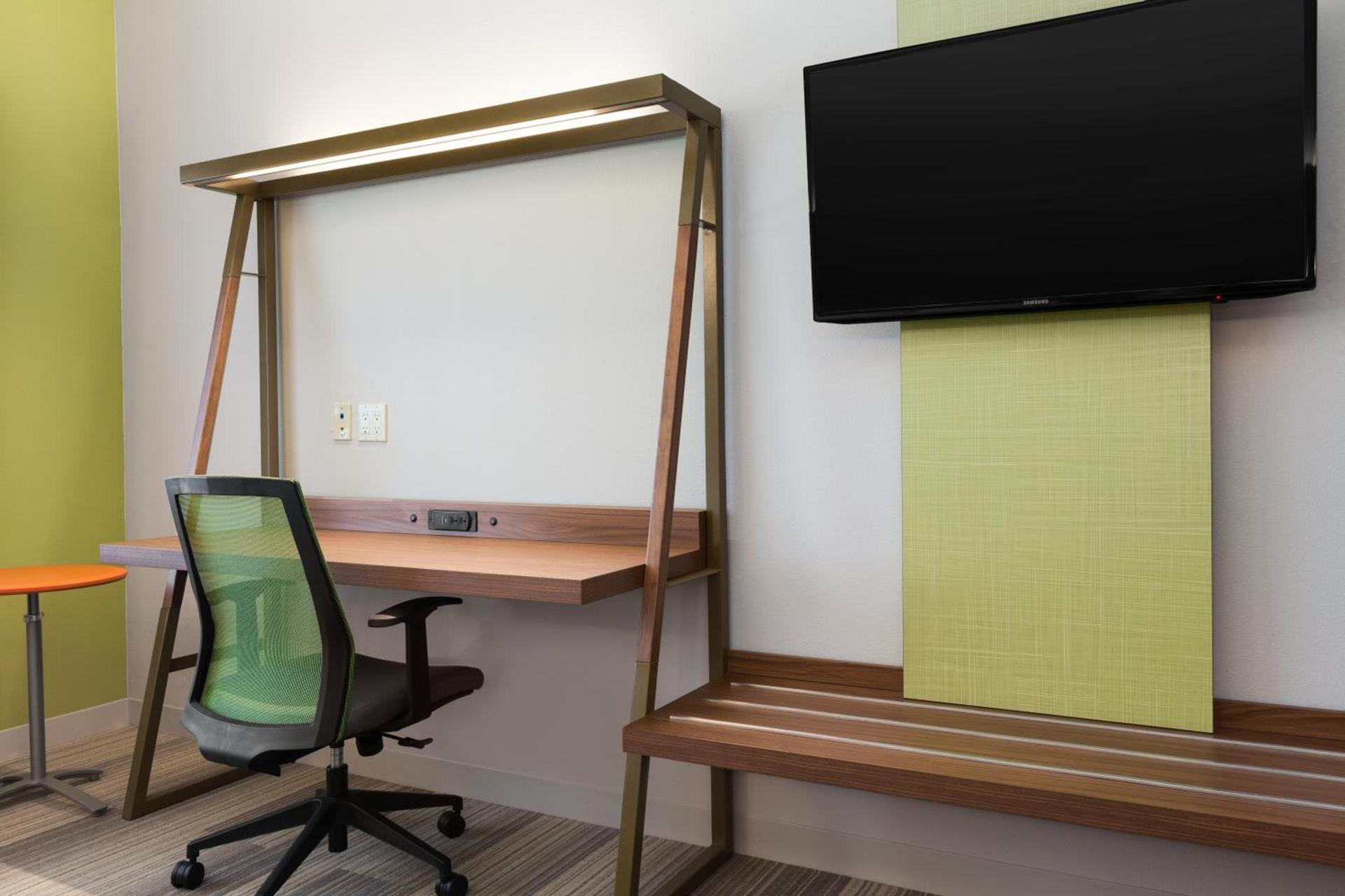 Holiday Inn Express & Suites Edinburg- Mcallen Area by IHG photo 21