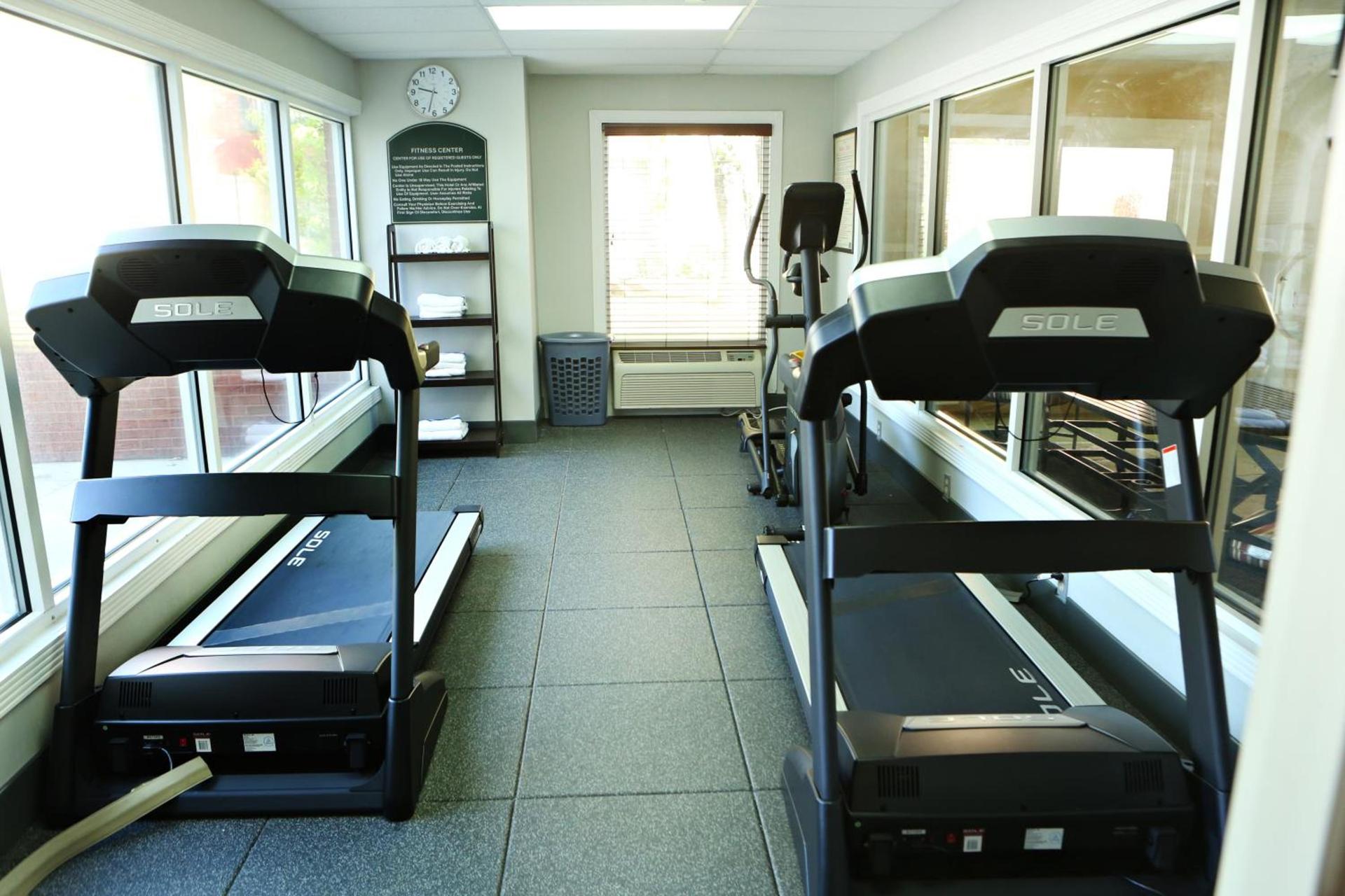 Holiday Inn Express Hotel & Suites - Sumter by IHG photo 5