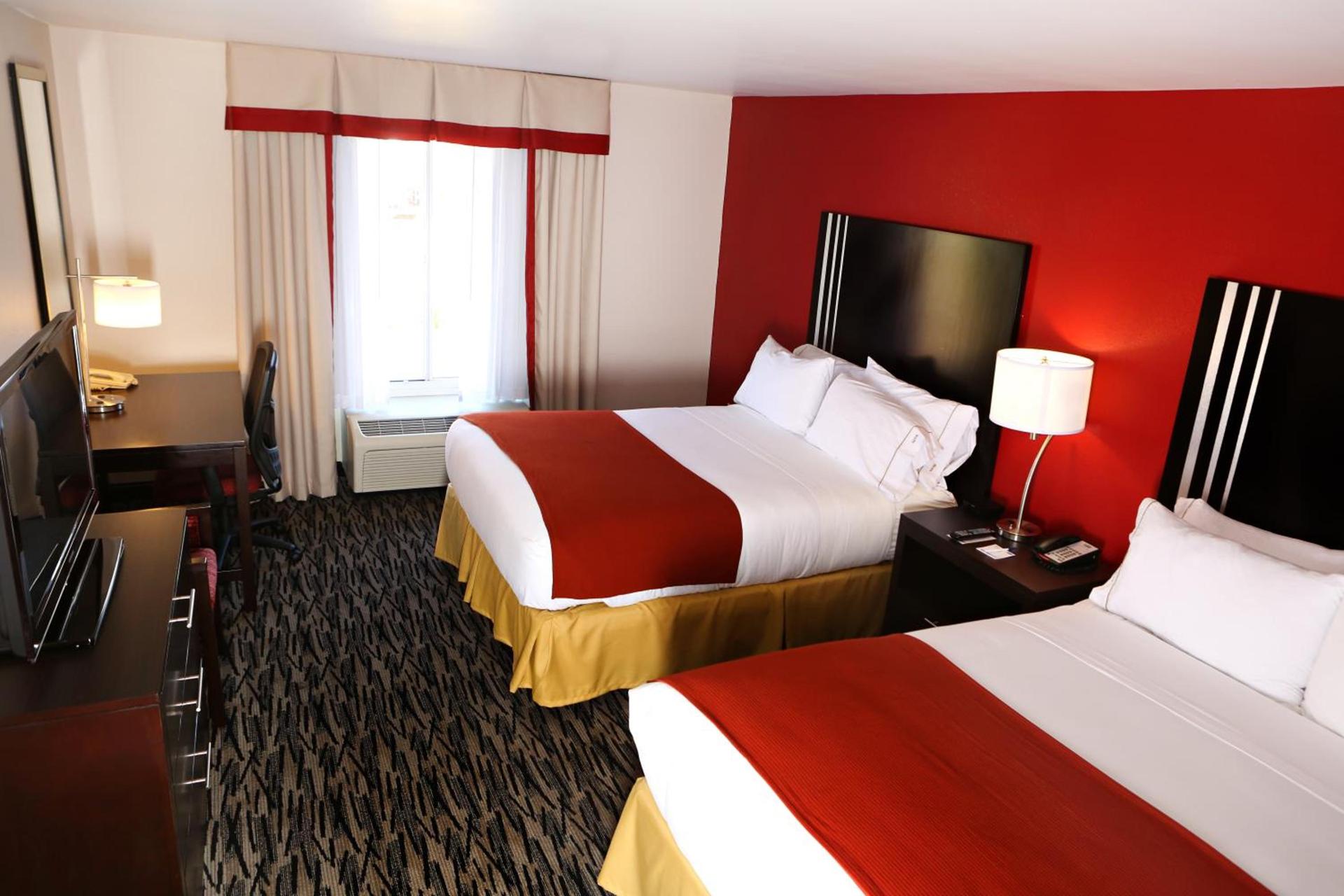 Holiday Inn Express Hotel & Suites - Sumter by IHG photo 16