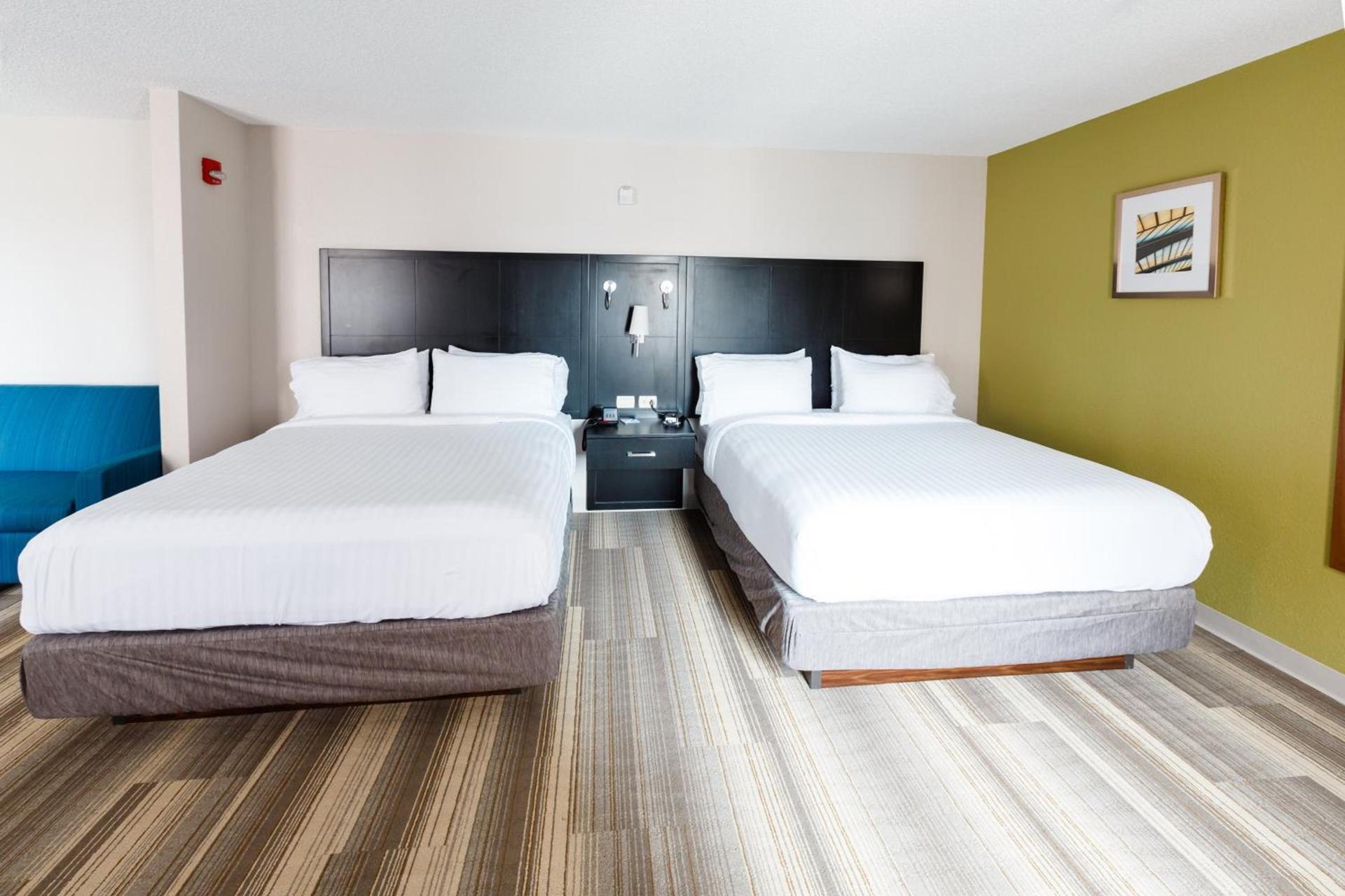 Holiday Inn Express & Suites Shelbyville by IHG photo 31