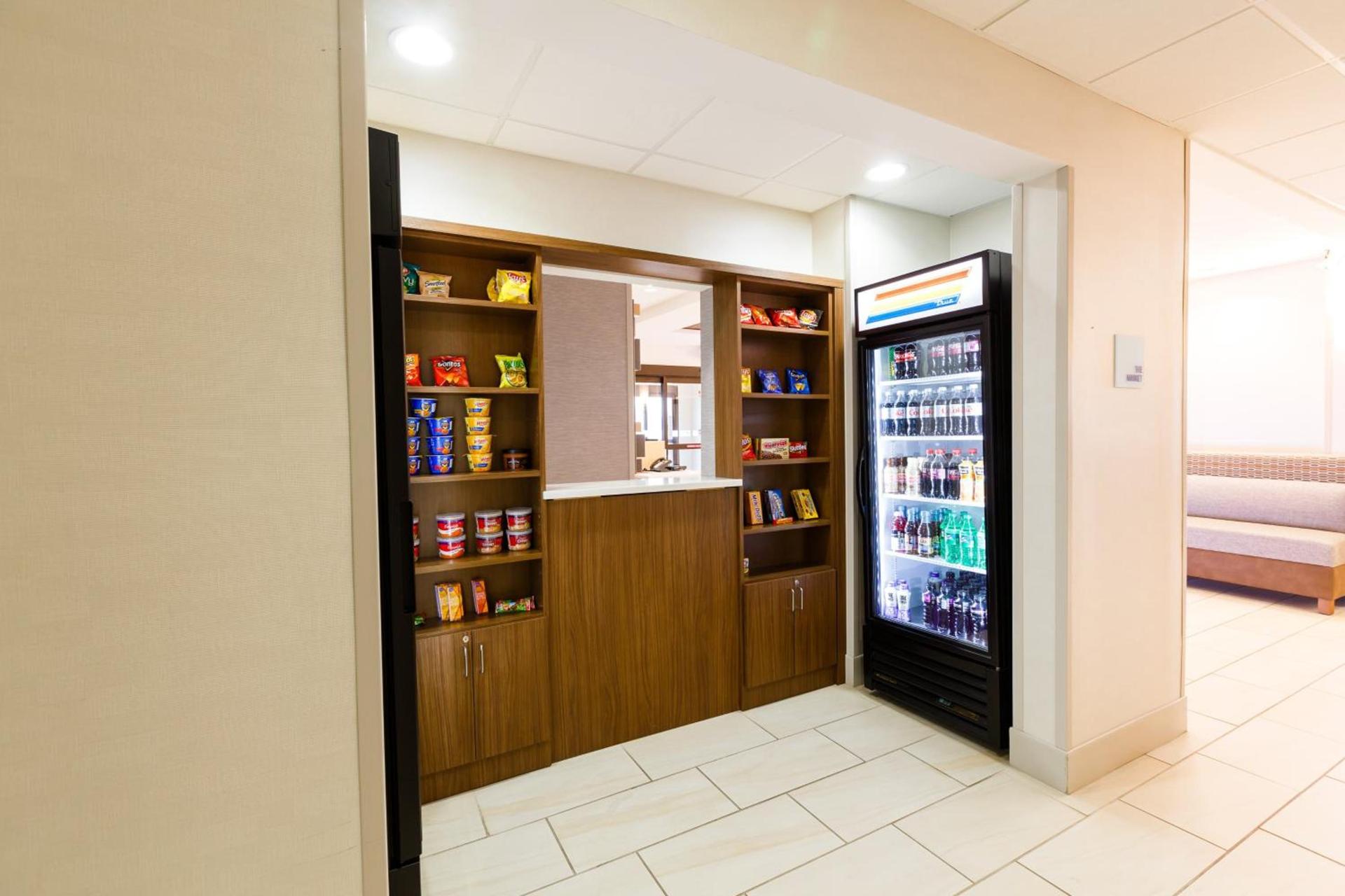 Holiday Inn Express & Suites Shelbyville by IHG photo 25