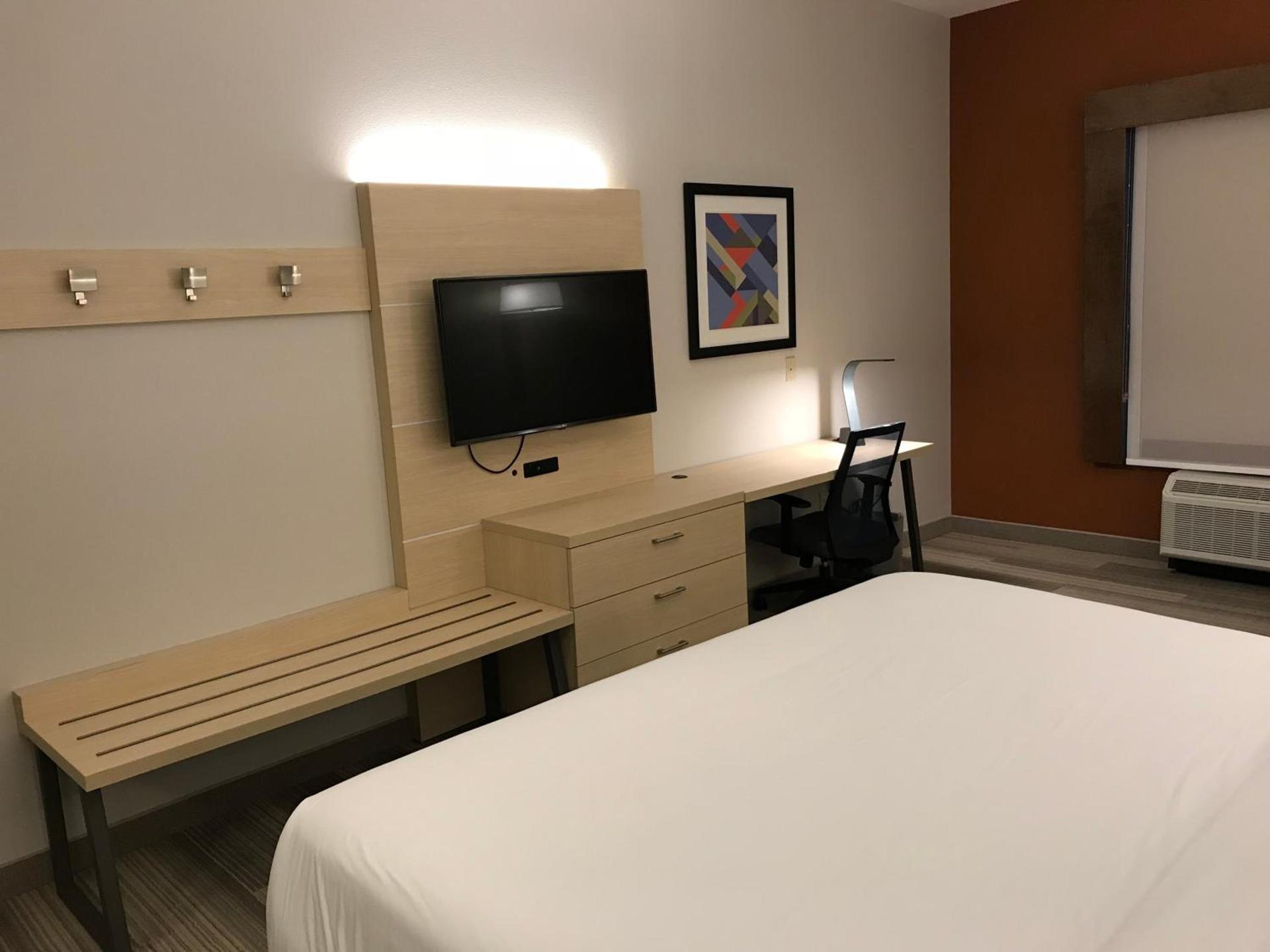Holiday Inn Express Orlando - South Davenport by IHG photo 9