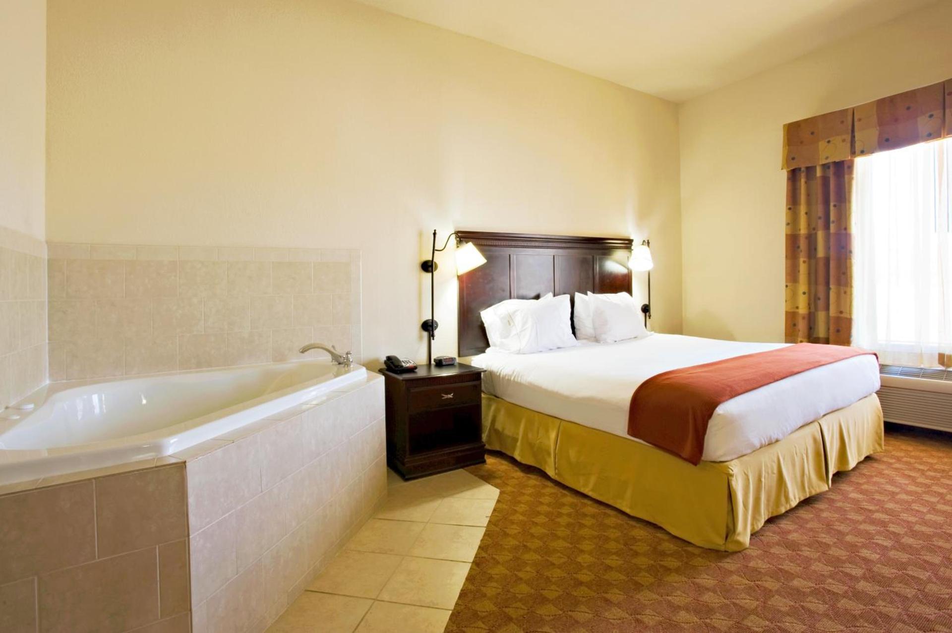 Holiday Inn Express Sweetwater by IHG photo 11