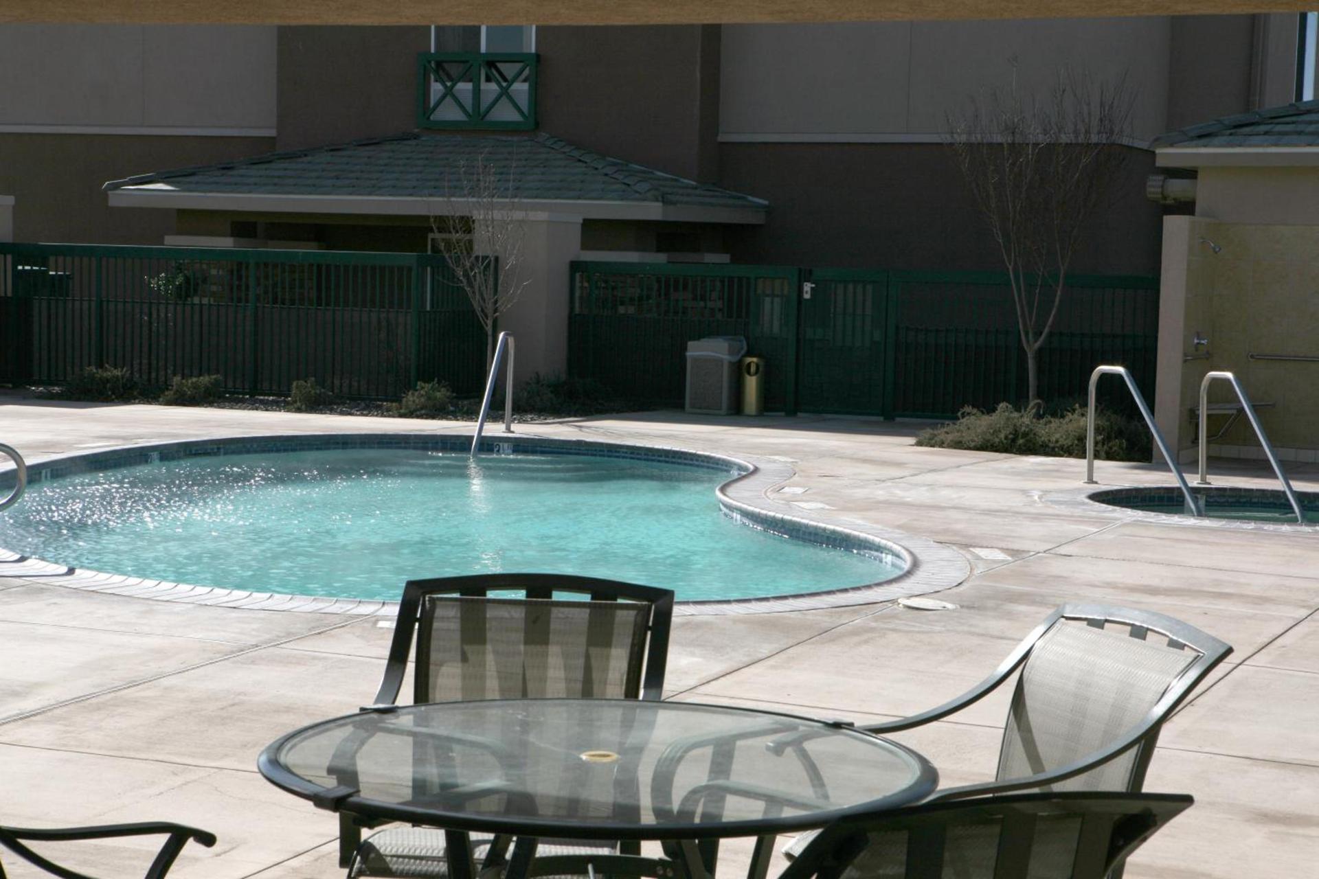 Holiday Inn Express Tehachapi by IHG photo 65