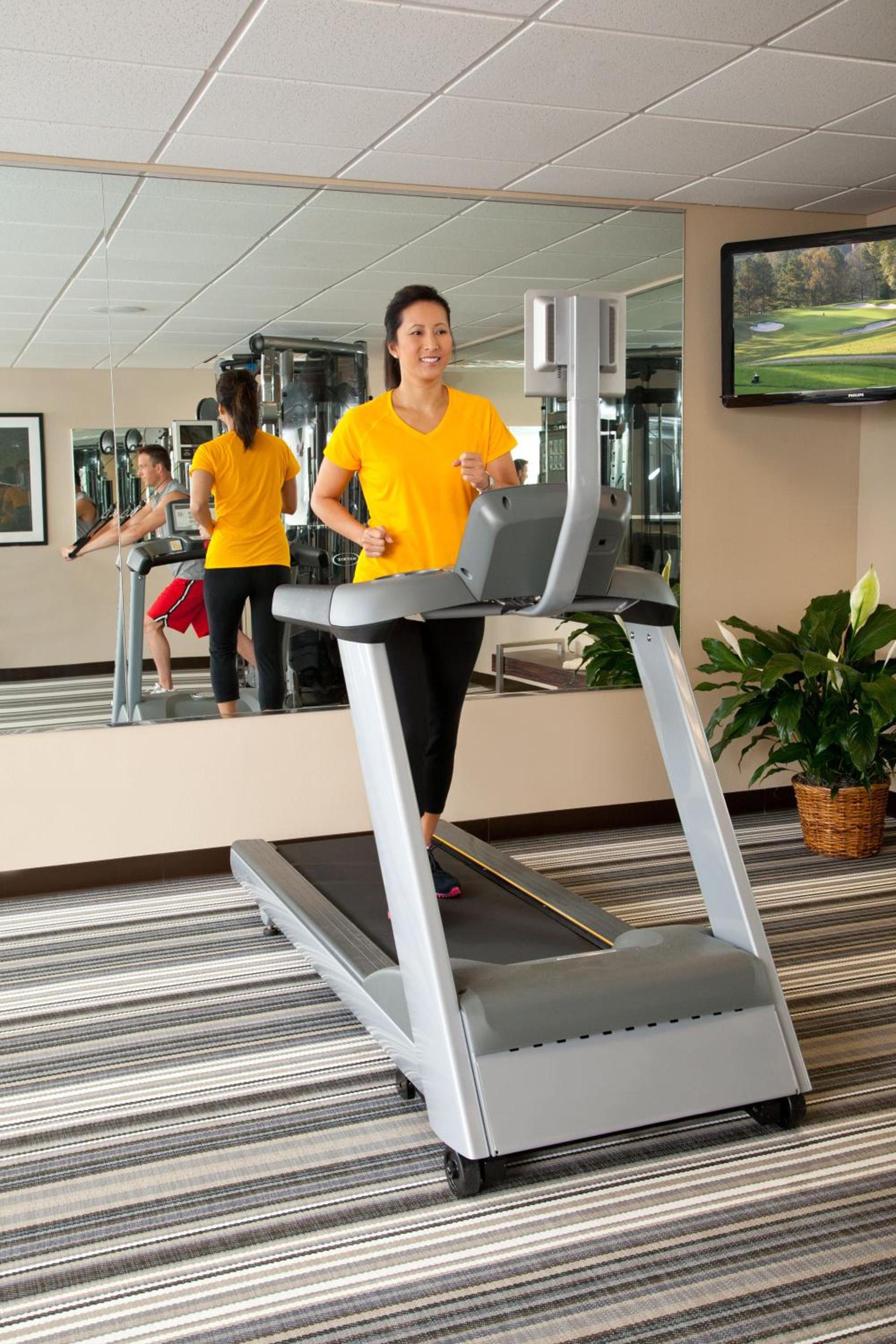 Holiday Inn Express & Suites - Parsons by IHG photo 16